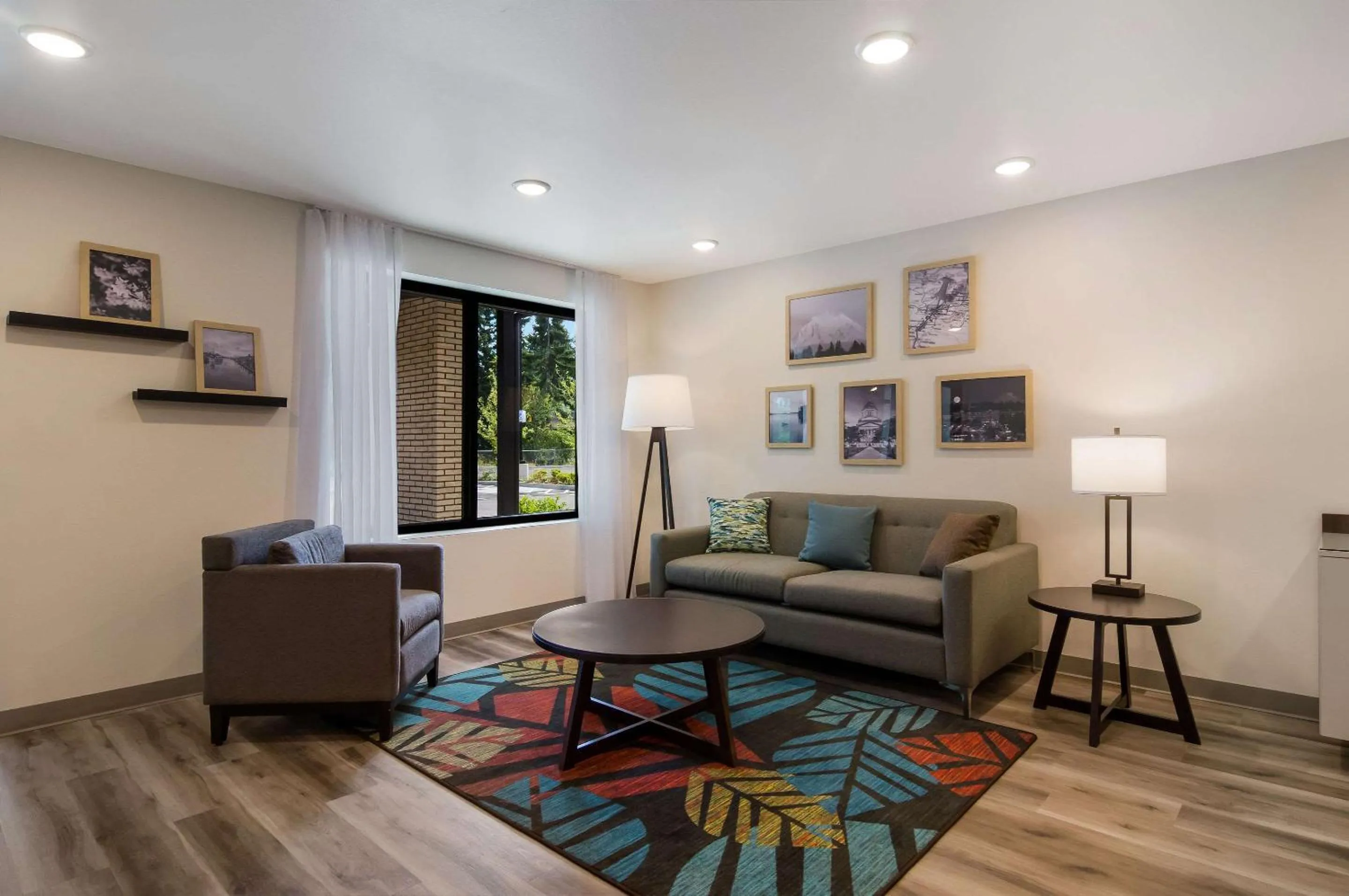Lobby or reception in WoodSpring Suites Olympia - Lacey