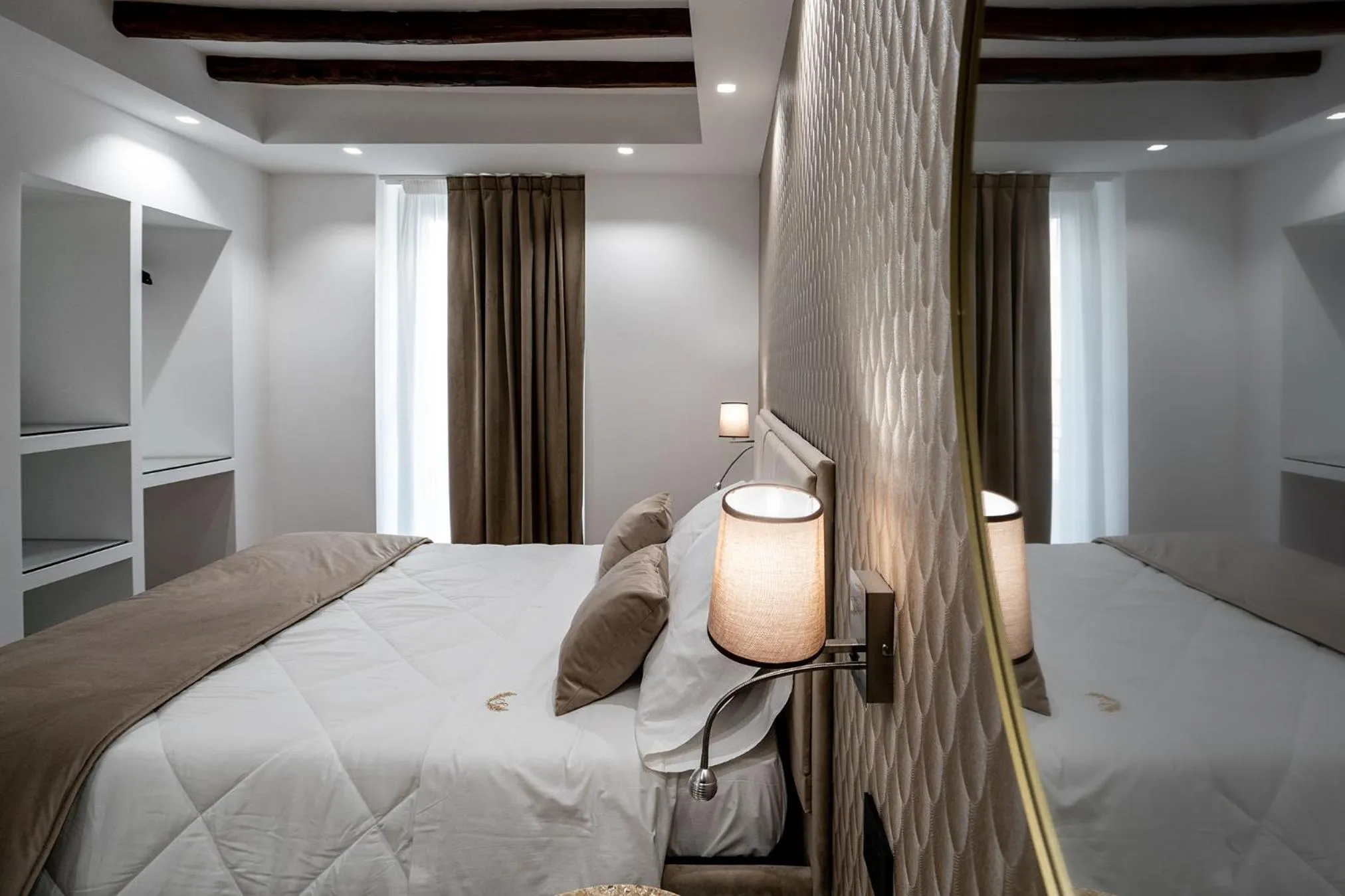 Bed in Sofi' Center Rooms