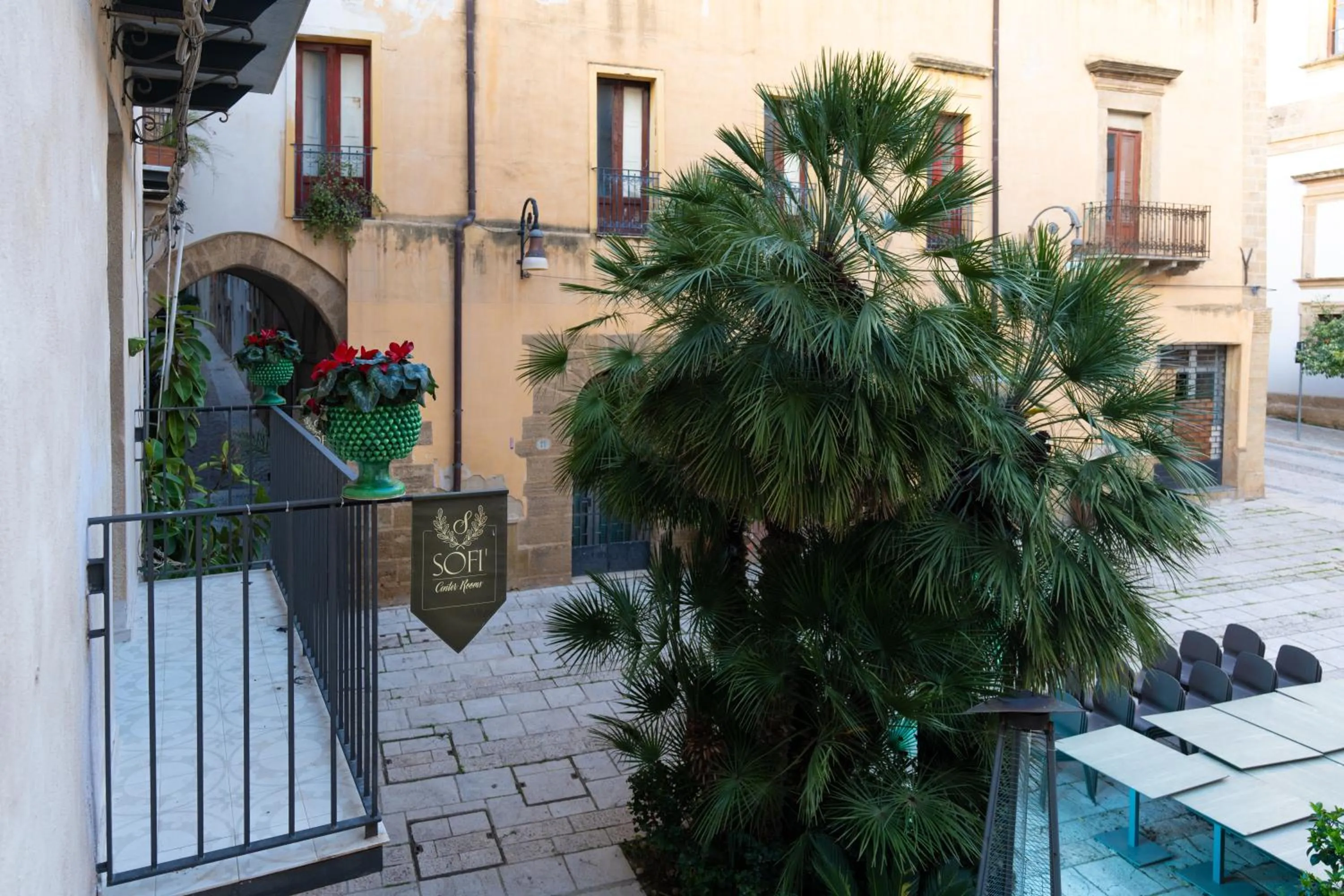 Balcony/Terrace in Sofi' Center Rooms
