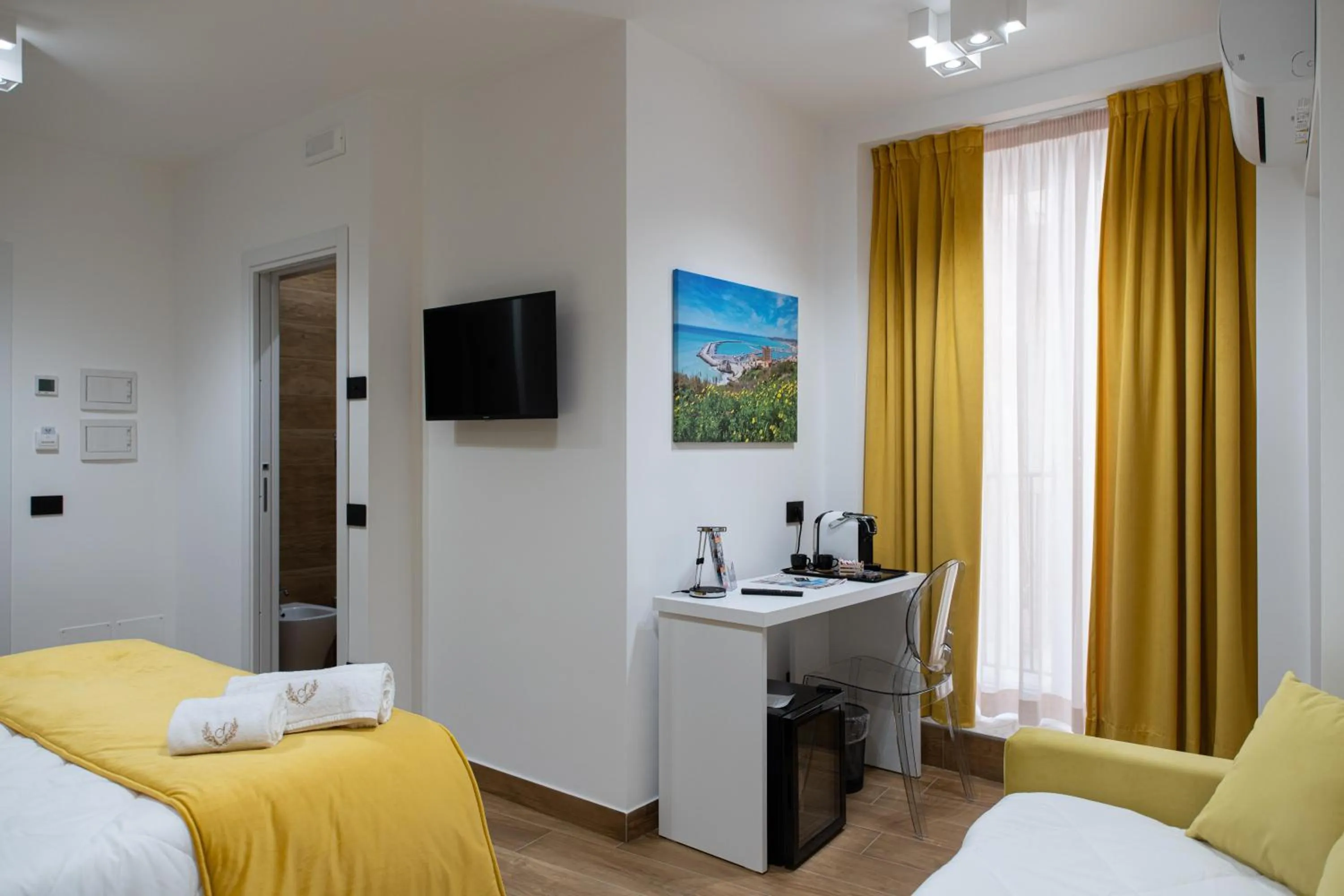 Bedroom, Bed in Sofi' Center Rooms