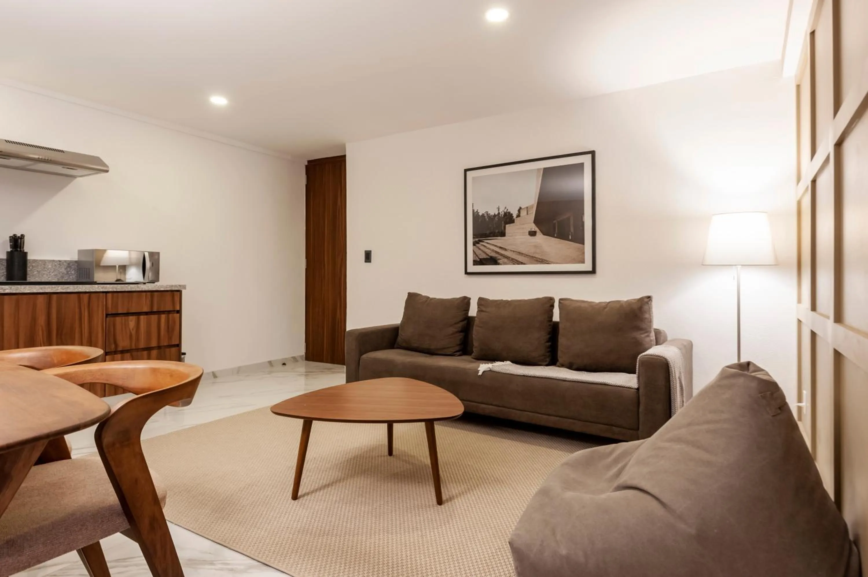 Living room in Allan Poe 343 by Wynwood House