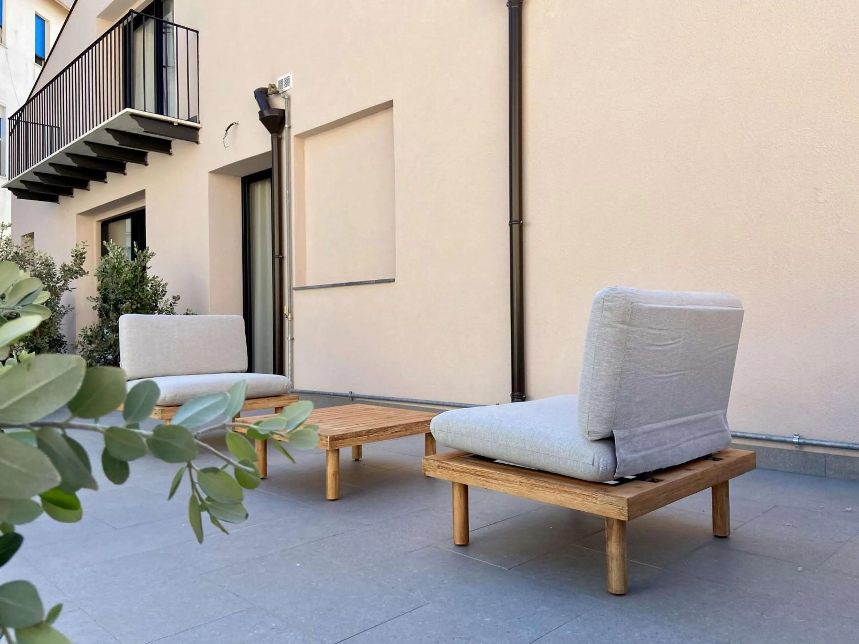 Patio in Salemare Rooms & Suites