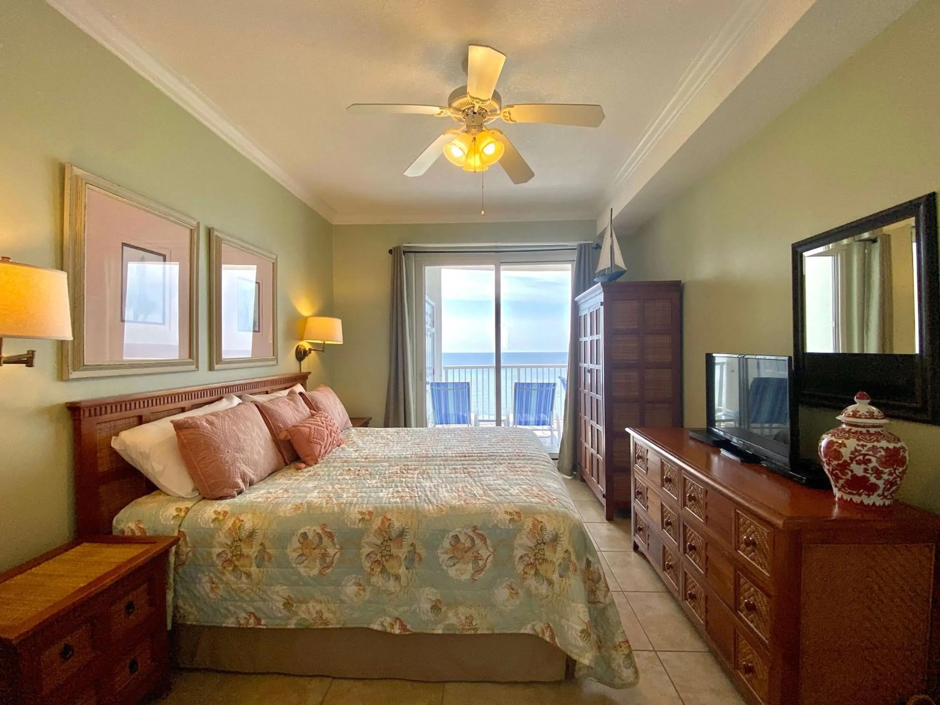 Bed in Island Royale P403 by ALBVR - Beautiful Beachfront Penthouse Level Condo!