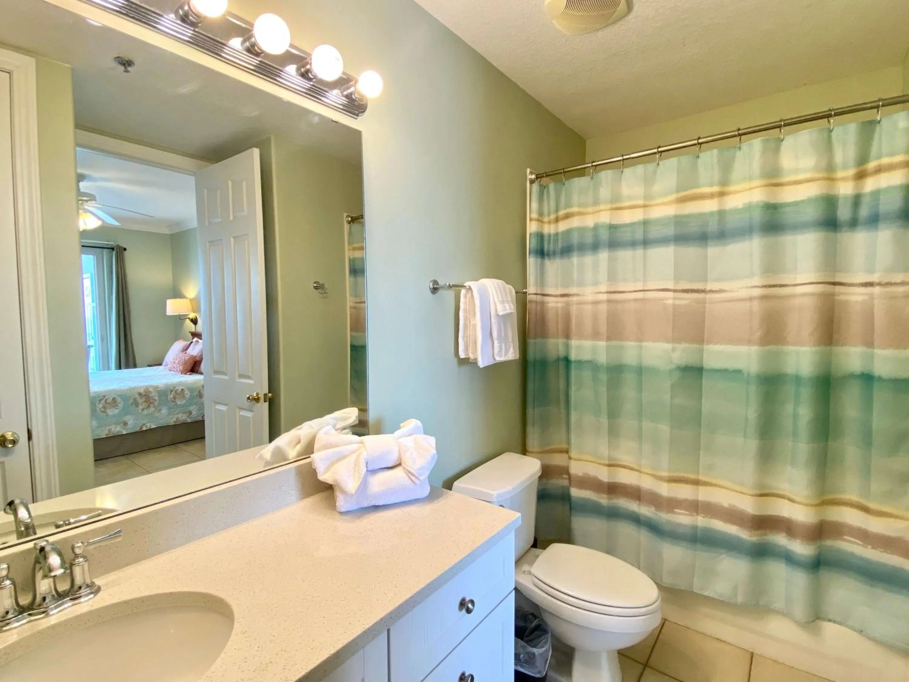 Island Royale P403 by ALBVR - Beautiful Beachfront Penthouse Level Condo!