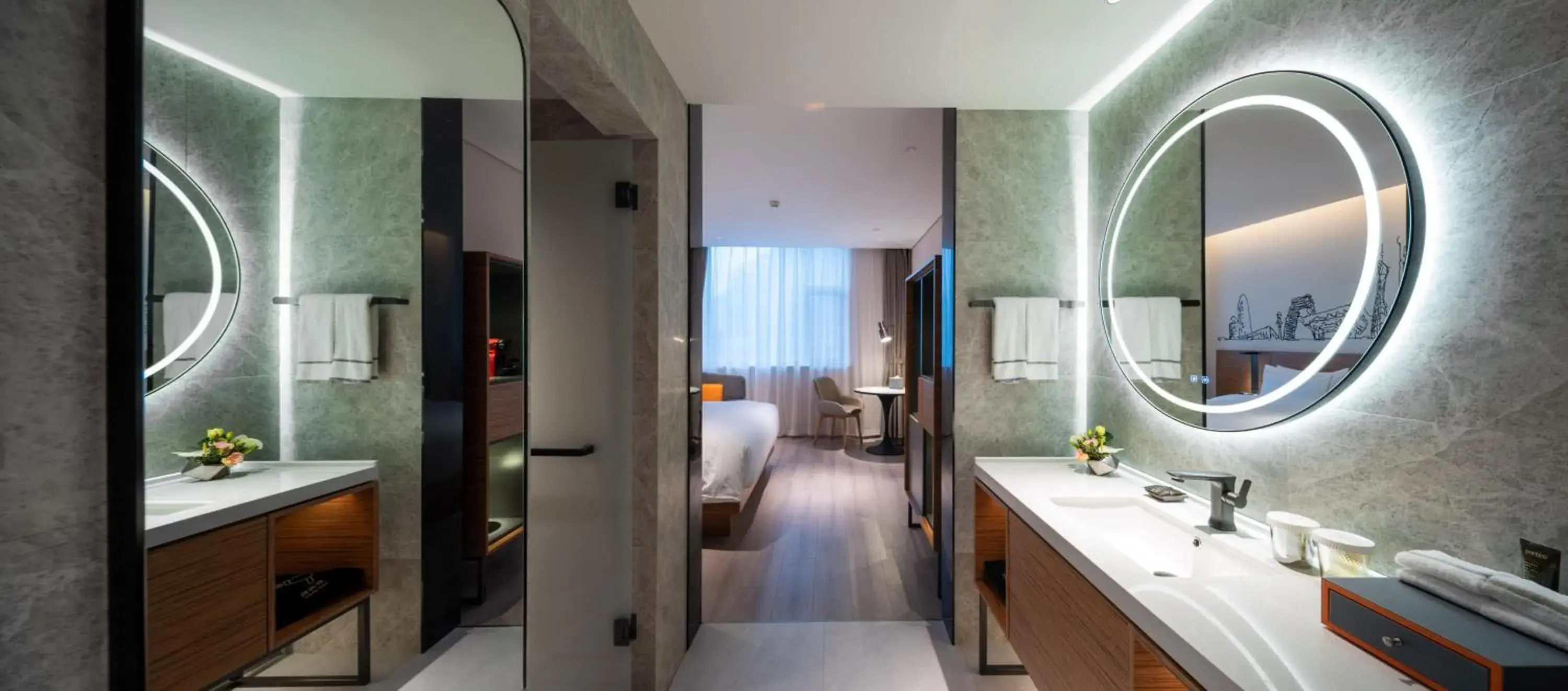 Photo of the whole room, Bed in UrCove by HYATT Shanghai Jing'An Photo of the whole room, Bed in UrCove by HYATT Shanghai Jing'An