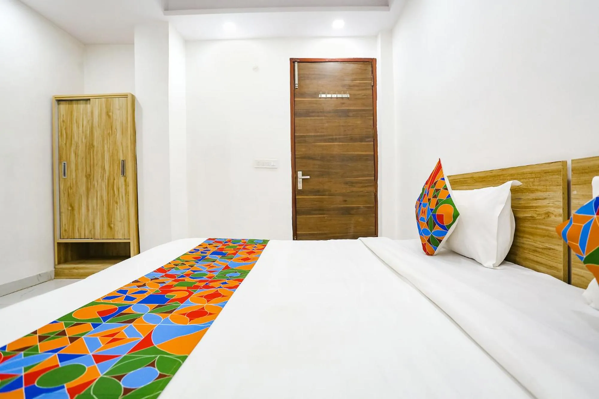 Photo of the whole room, Bed in FabHotel New Silver Crown