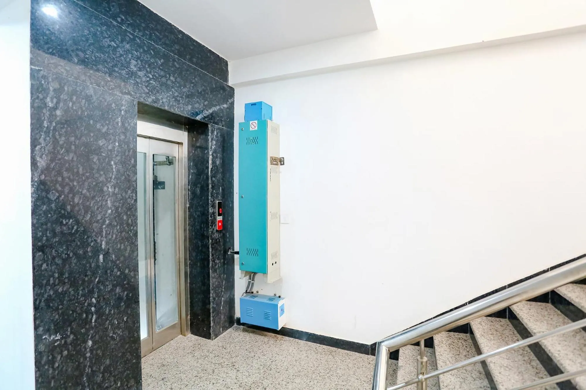 elevator in FabHotel New Silver Crown