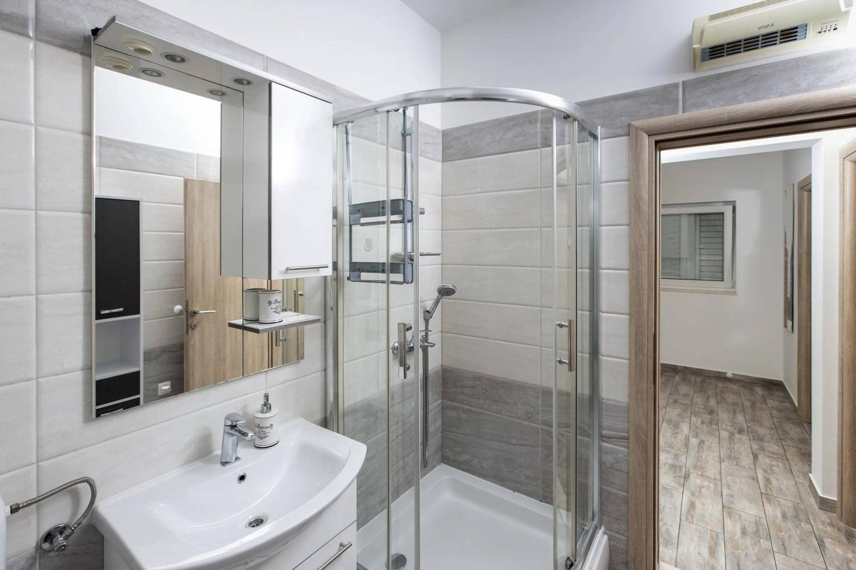 Bathroom in Apartment Mia