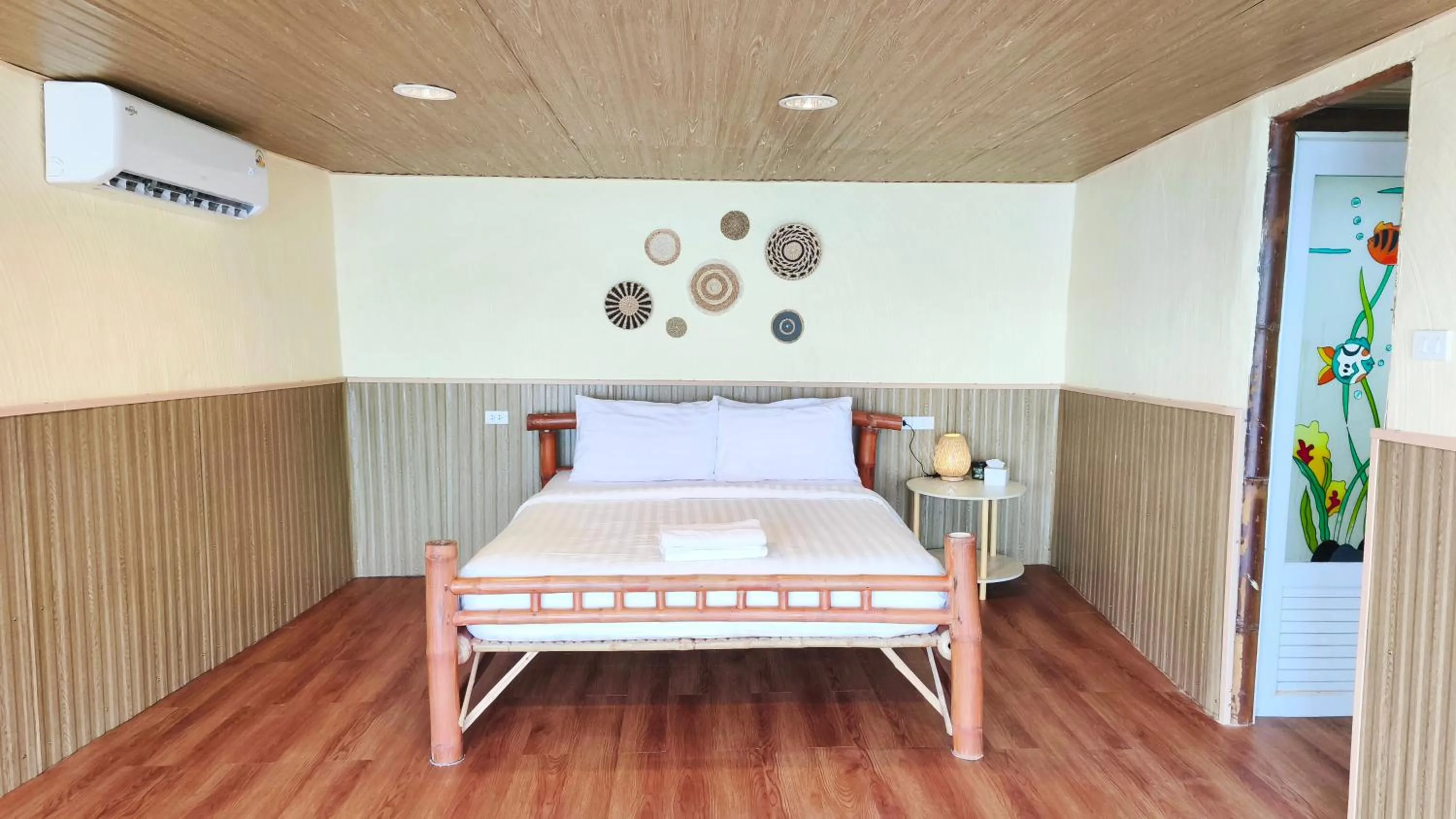 Bedroom, Bed in Pareehut Resort Koh Sichang