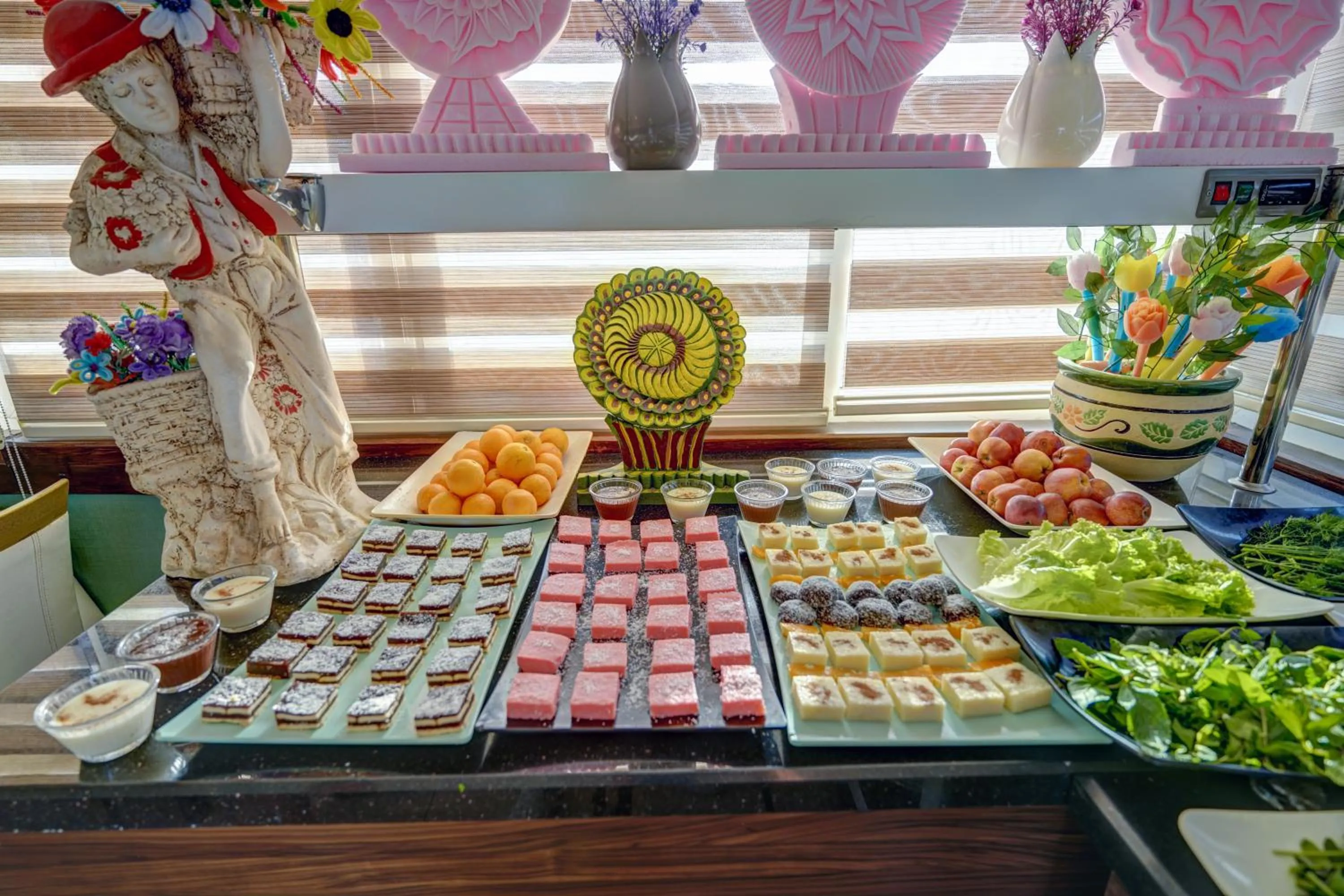 Food and drinks in ERGÜN OTEL