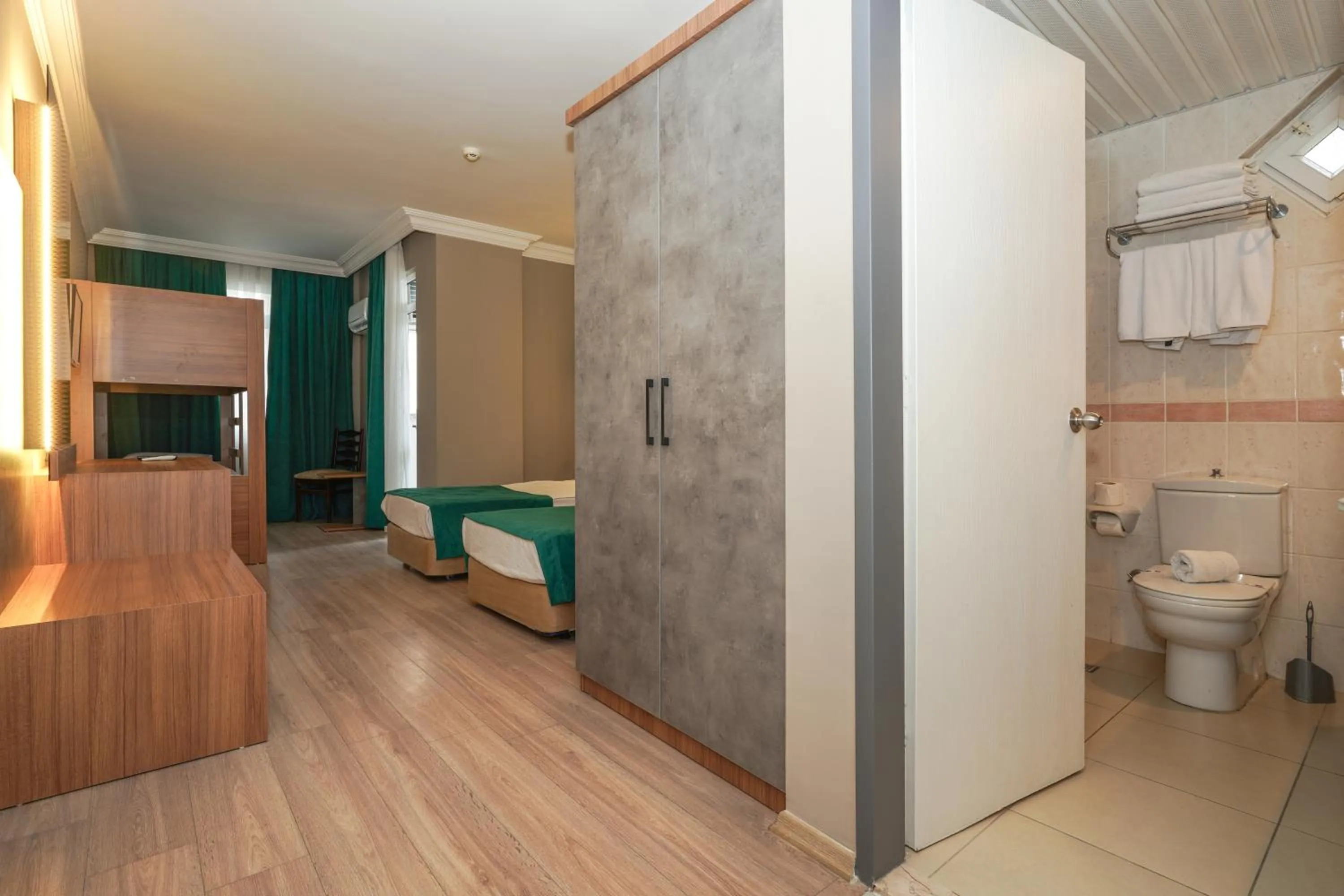 Photo of the whole room in ERGÜN OTEL