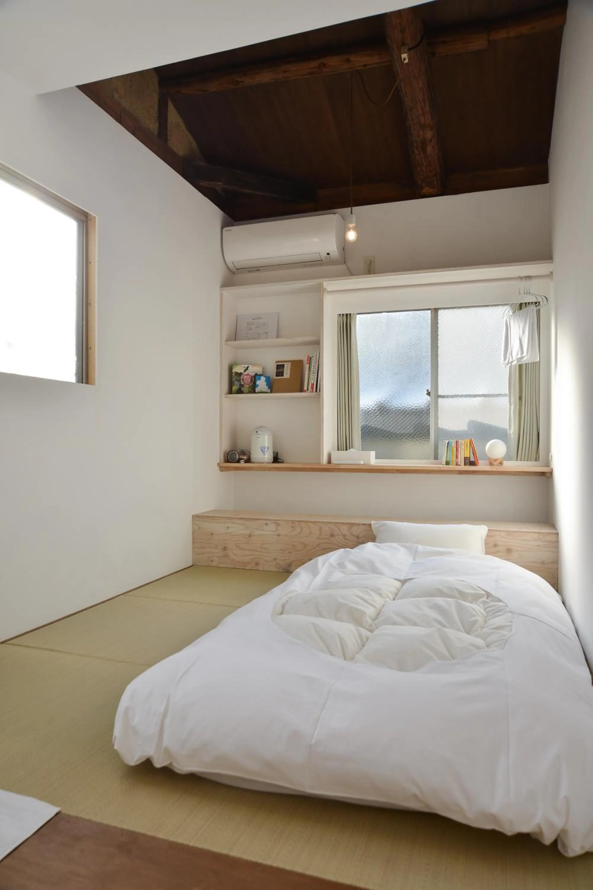 Bed in Bokuyado Nishijin