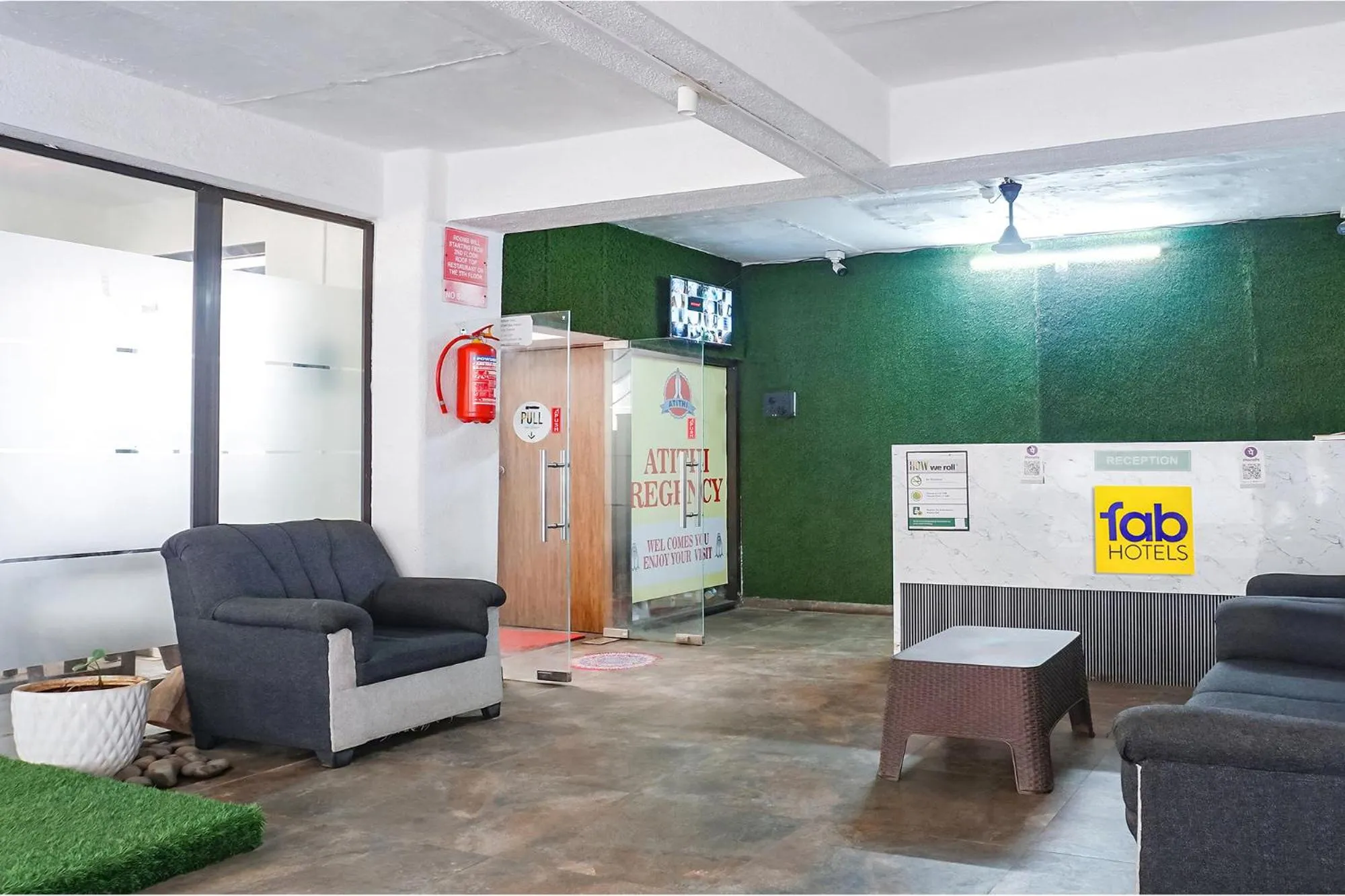 Lobby or reception in FabHotel Atithi Regency