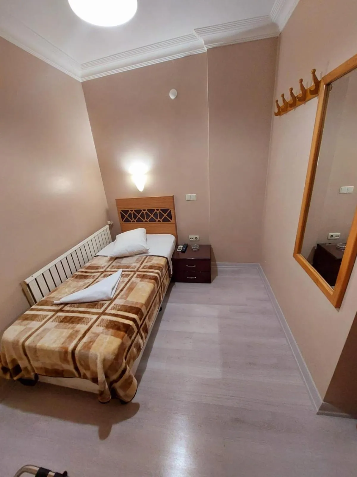 TV and multimedia, Bed in OTEL ÜMIT İSTANBUL