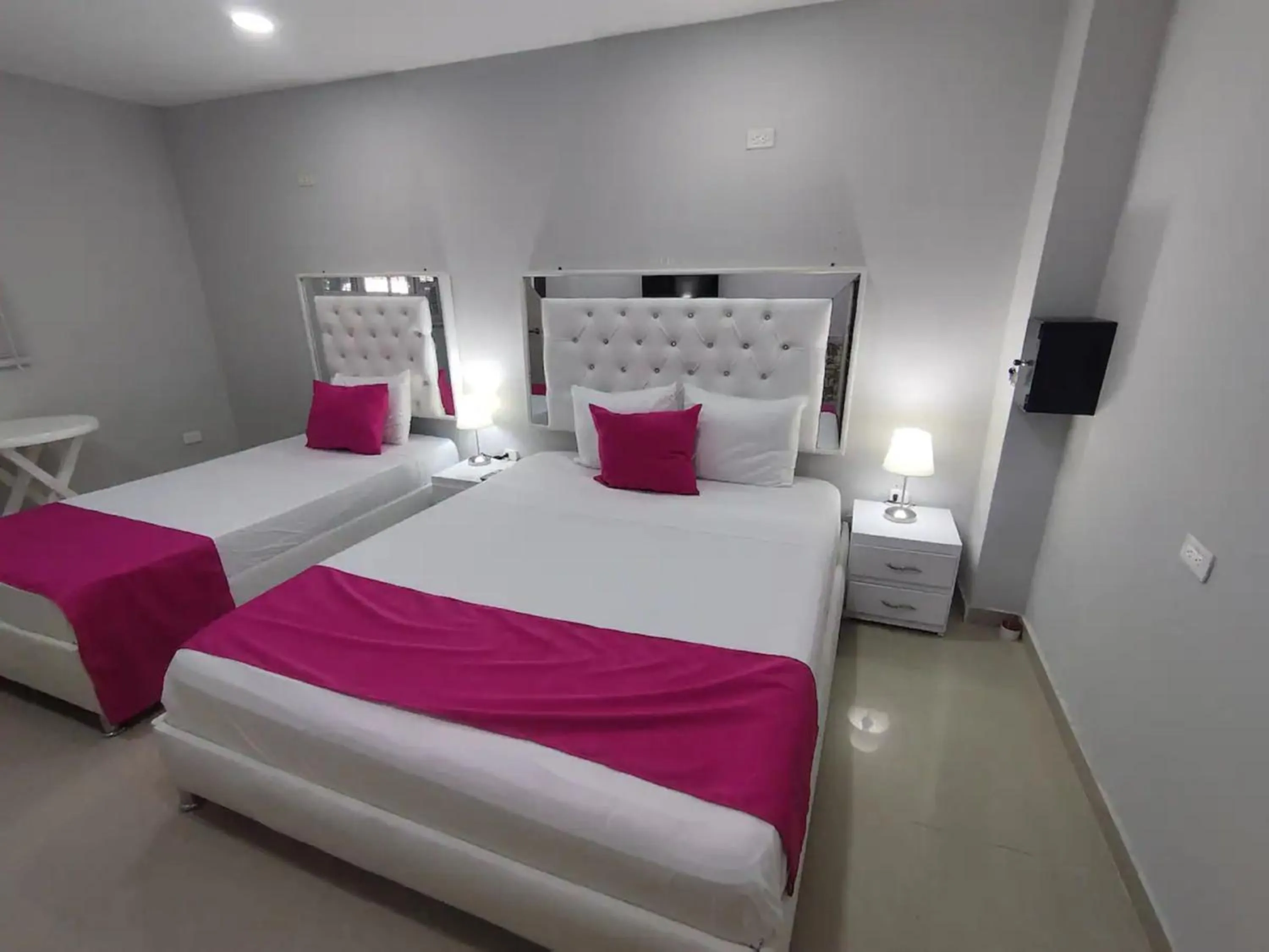 Bm-2 room near the sea with air conditioning and WIFI
