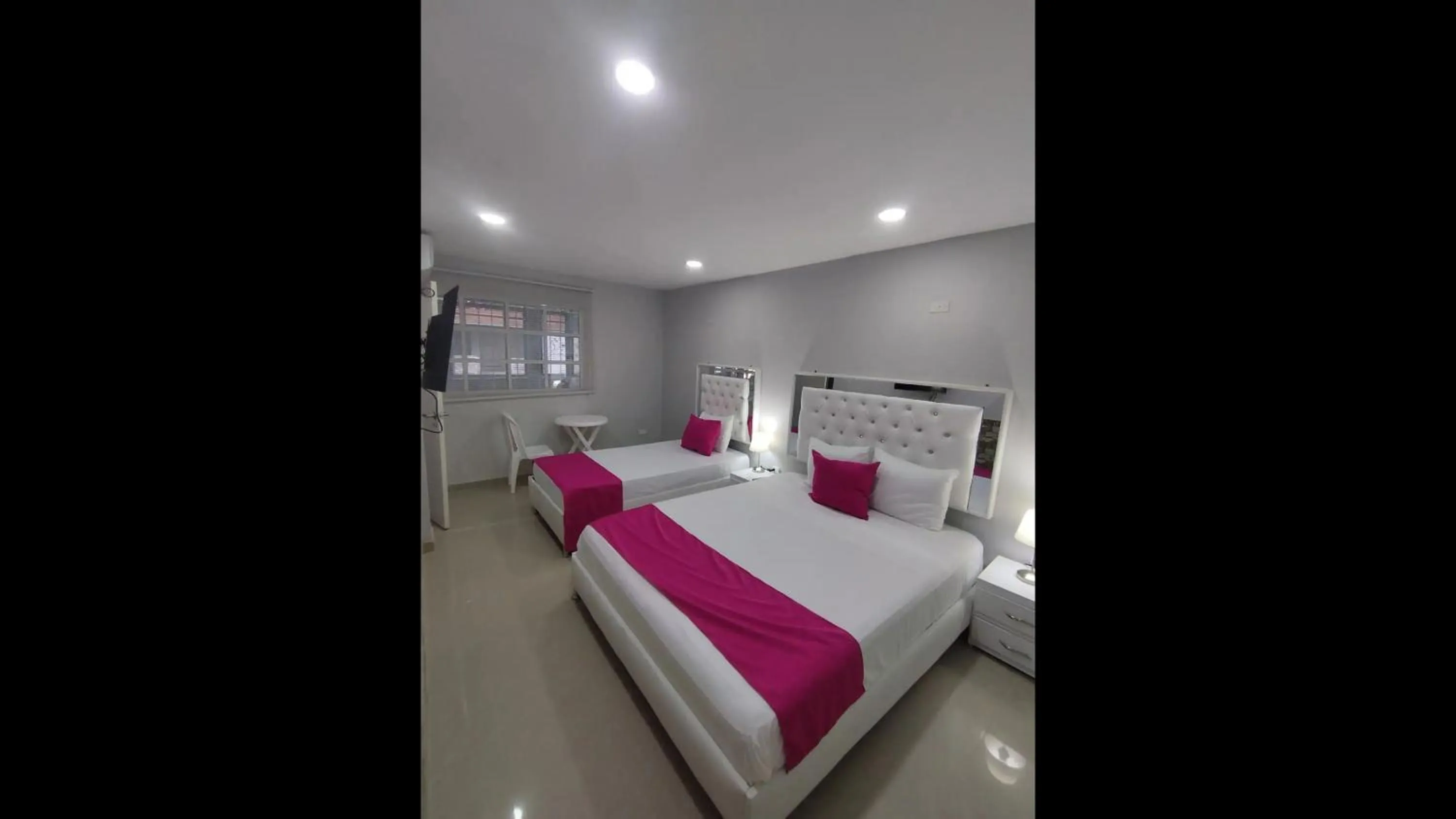 Bm-2 room near the sea with air conditioning and WIFI
