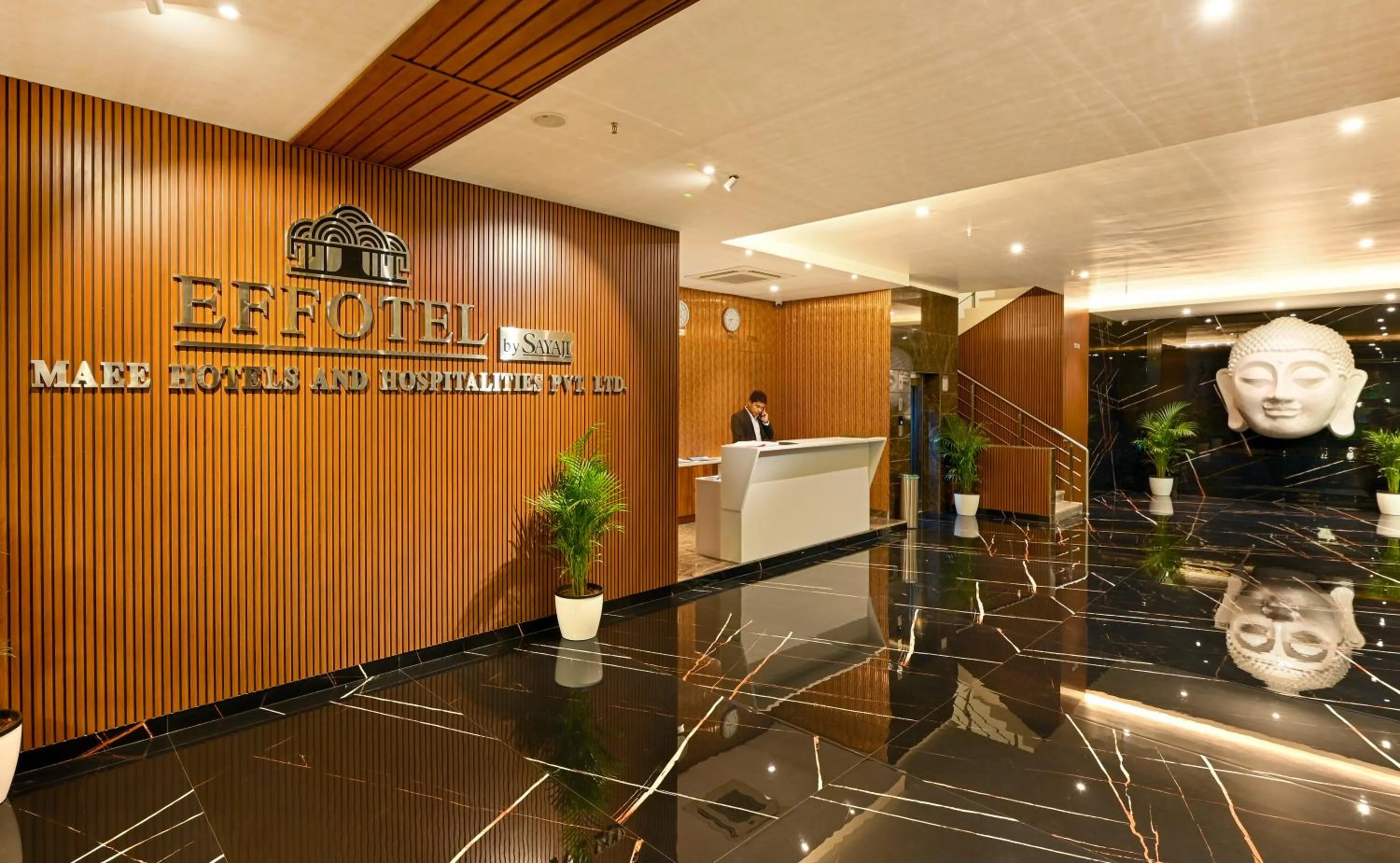 Lobby or reception in Effotel by Sayaji Sarola