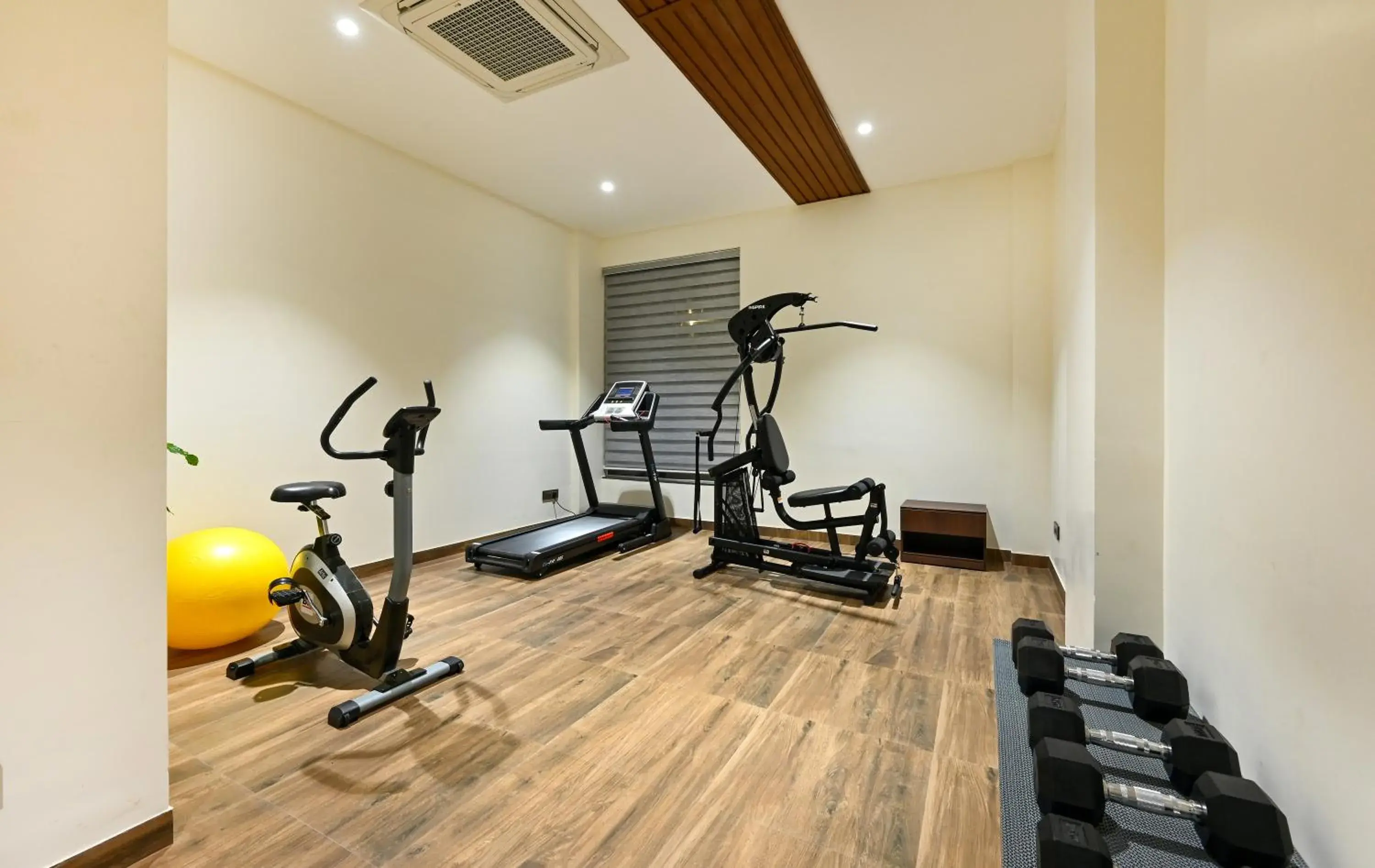Fitness centre/facilities in Effotel by Sayaji Sarola Fitness centre/facilities in Effotel by Sayaji Sarola