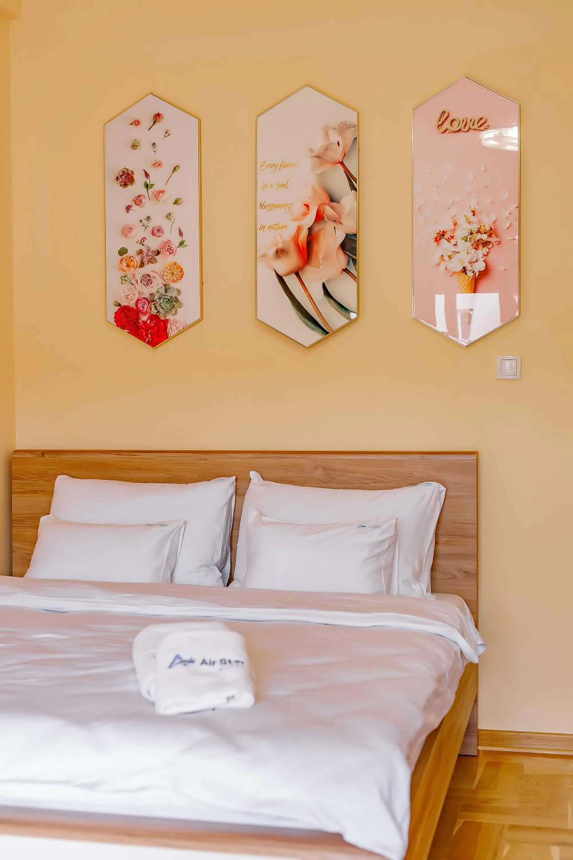 Bed in Hotel AirStar