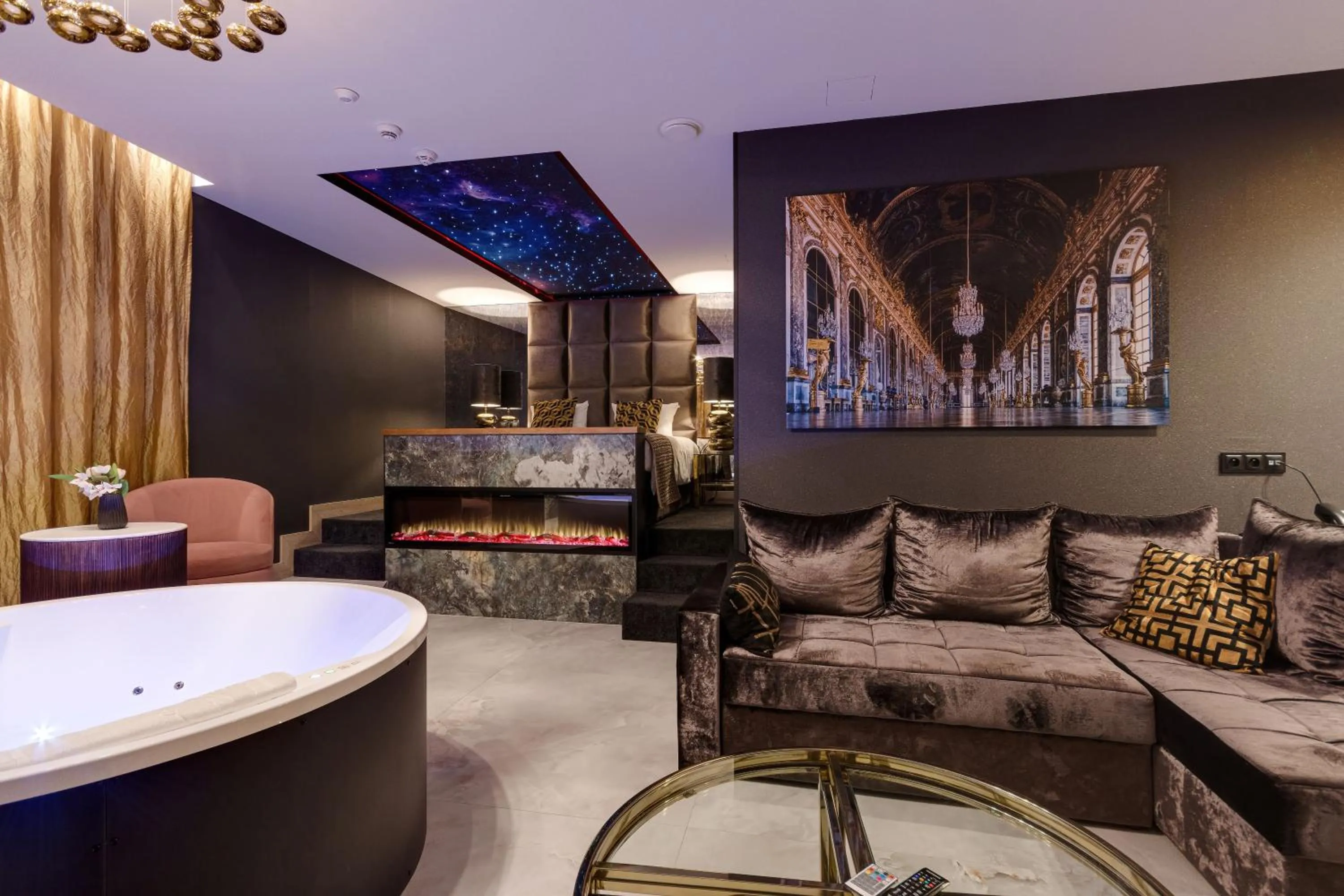 Living room in Art Suites Luxury Hotel