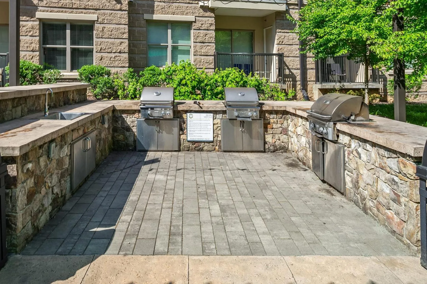 Uptown 4th Ward Luxury Apt Year-Round Pool