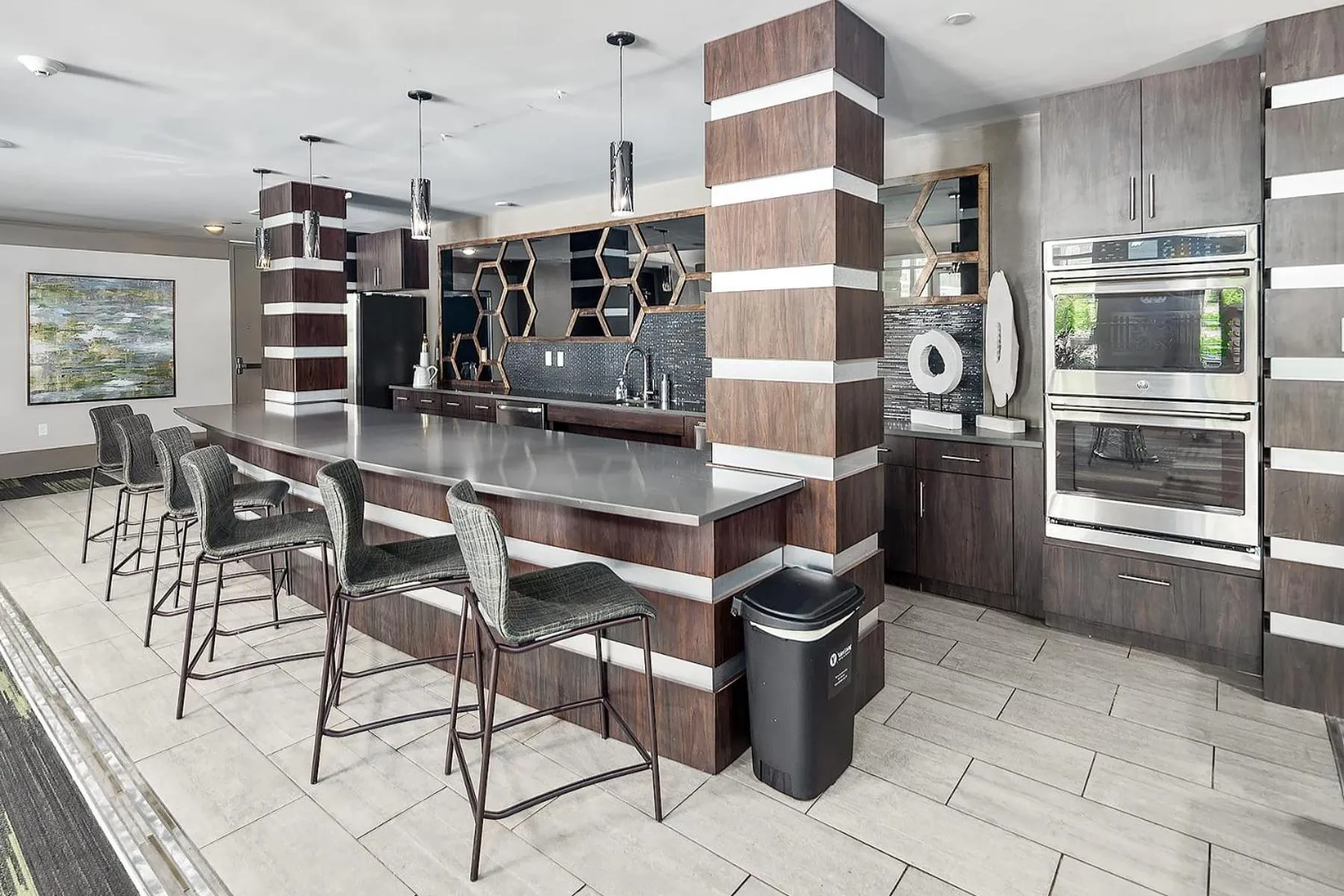 Uptown 4th Ward Luxury Apt Year-Round Pool