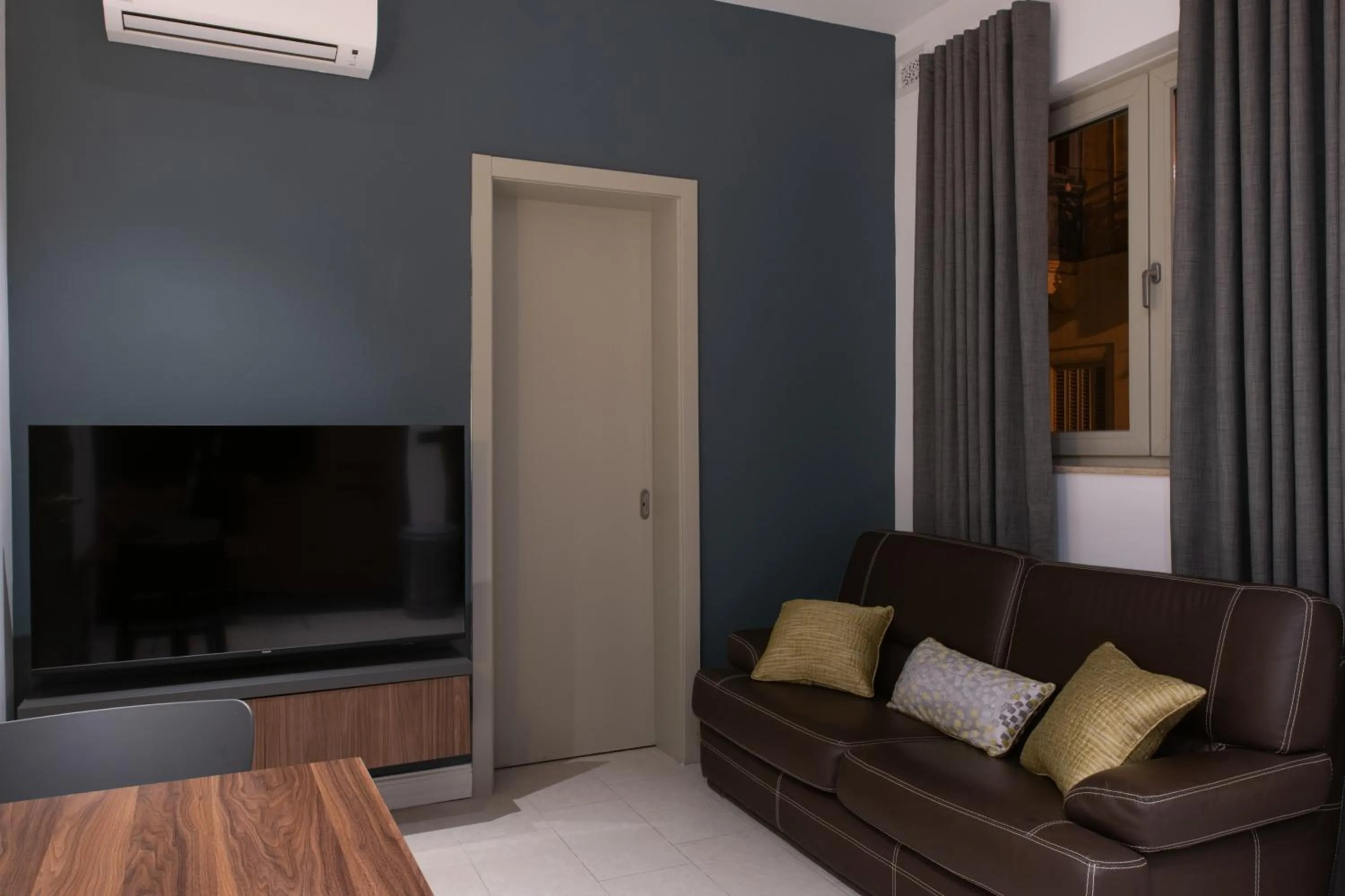 Seating area in Marea Central Apartments