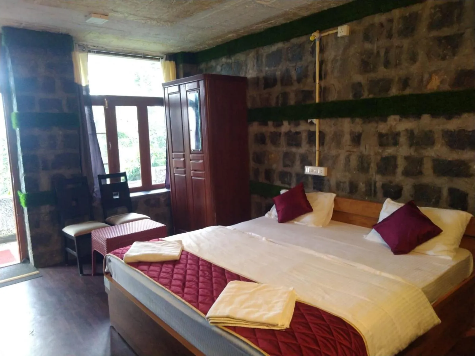 Bed in Cholai Resorts & Hotels