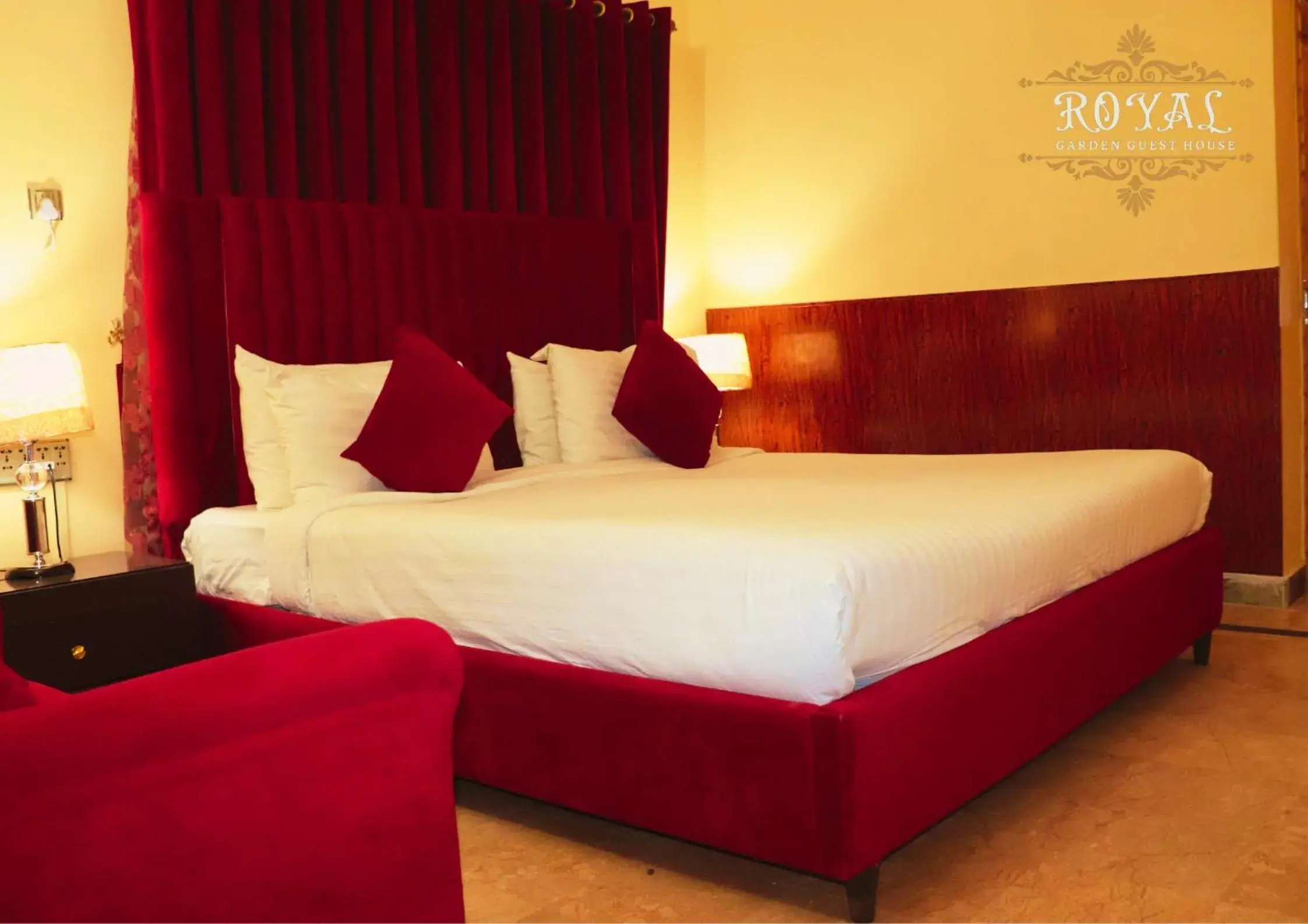 Bed in Executive Royal Garden Bed in Executive Royal Garden