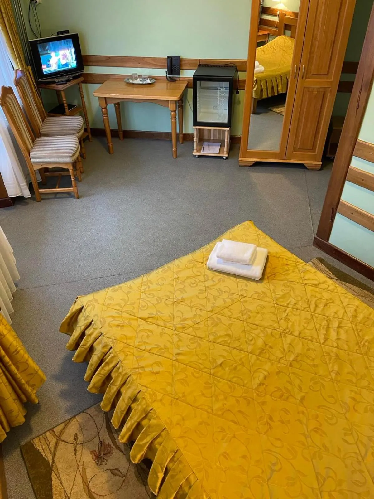 Bed in Tisa Hotel