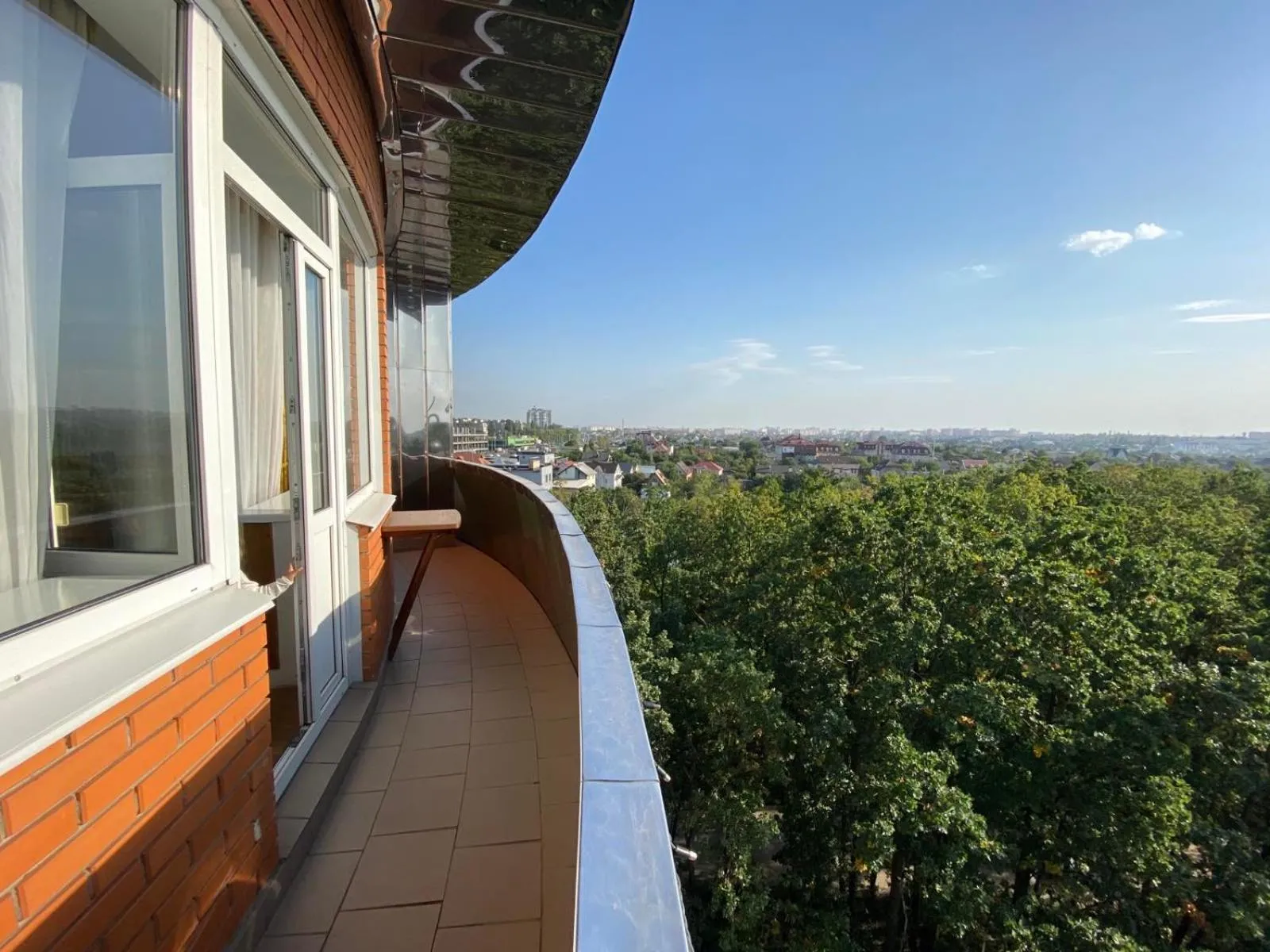 Tisa Hotel