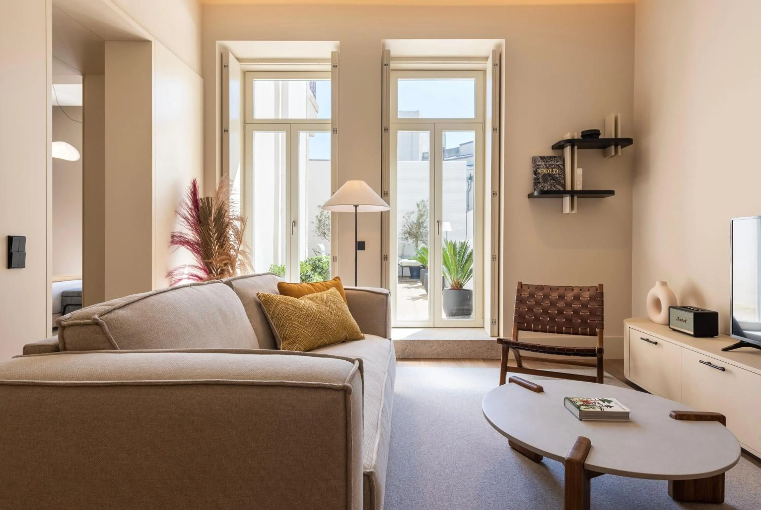 TV and multimedia in Ando Living - Santa Catarina House