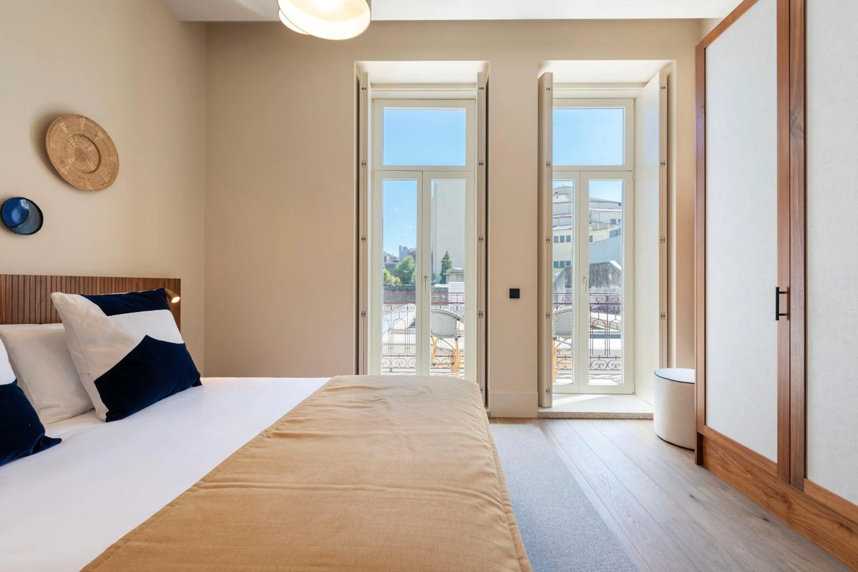 Bed in Ando Living - Santa Catarina House