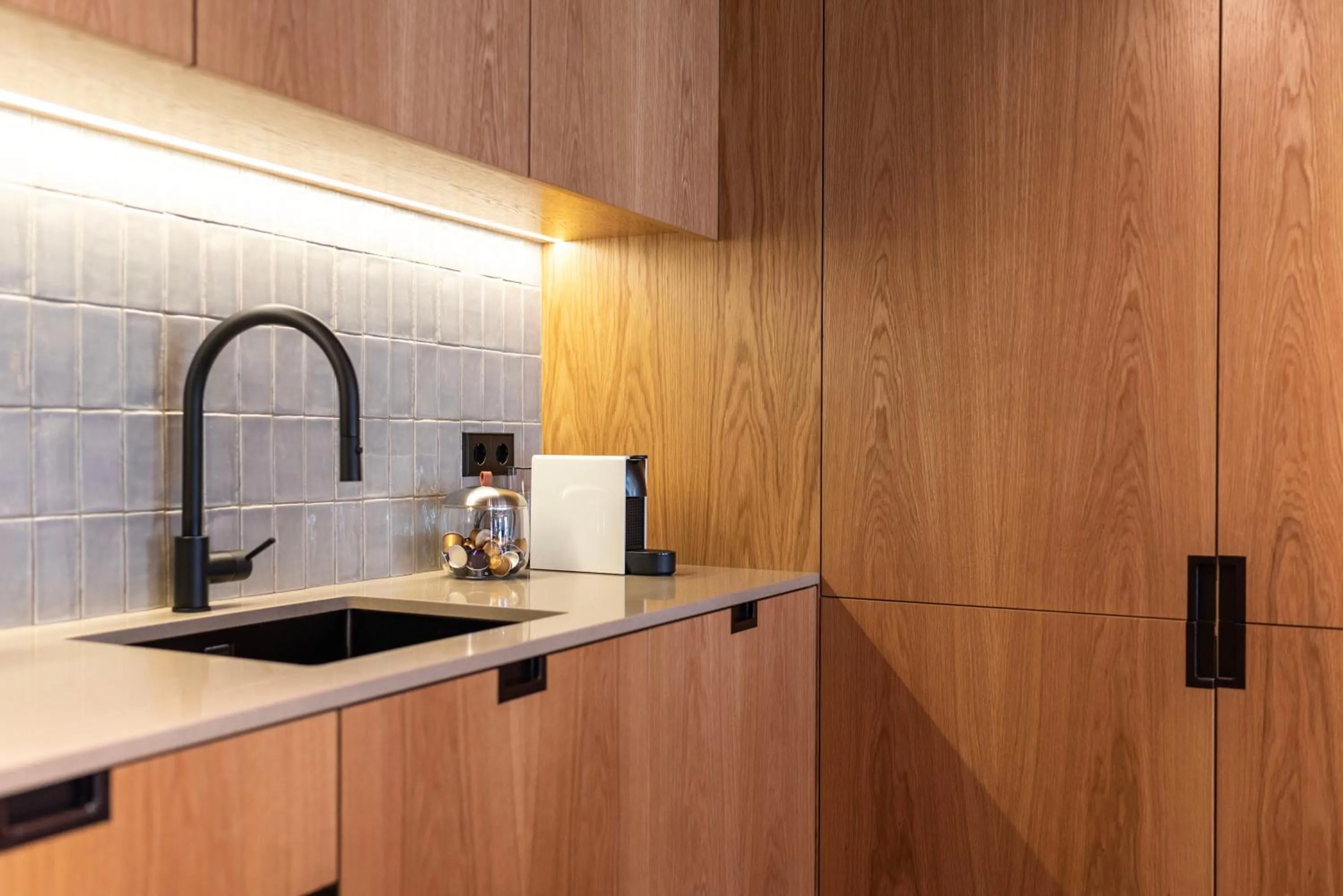 Coffee/tea facilities in Ando Living - Santa Catarina House