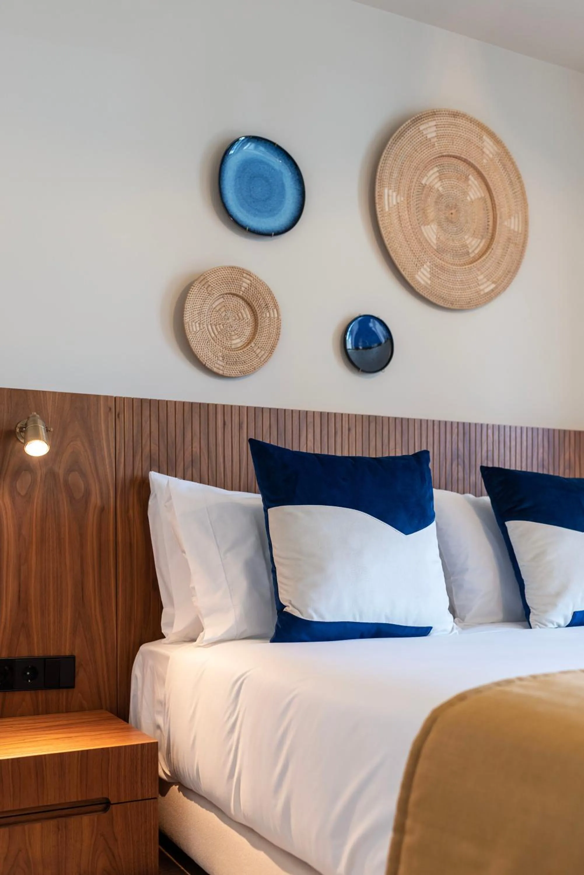 Bed in Ando Living - Santa Catarina House