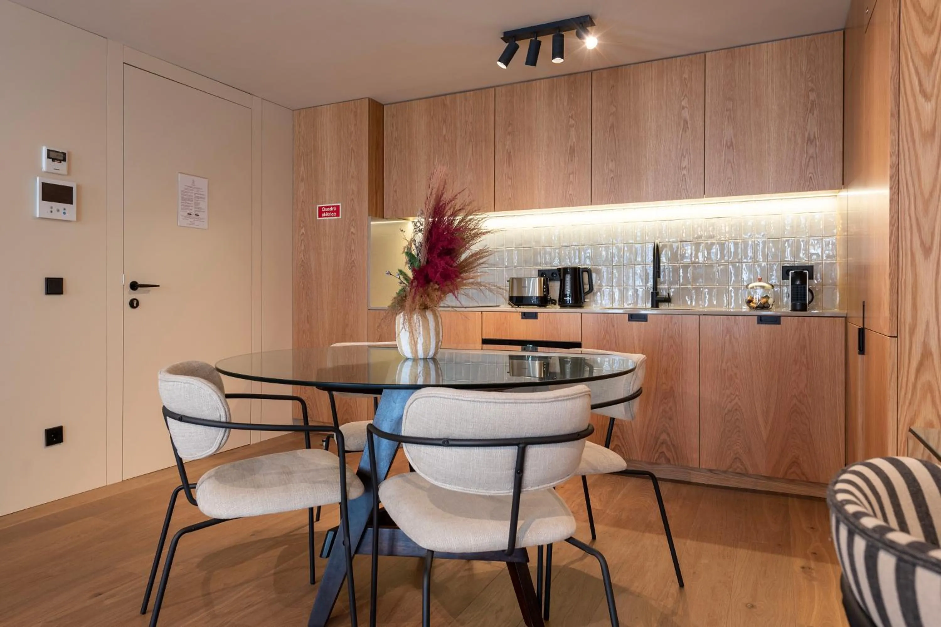 Coffee/tea facilities in Ando Living - Santa Catarina House