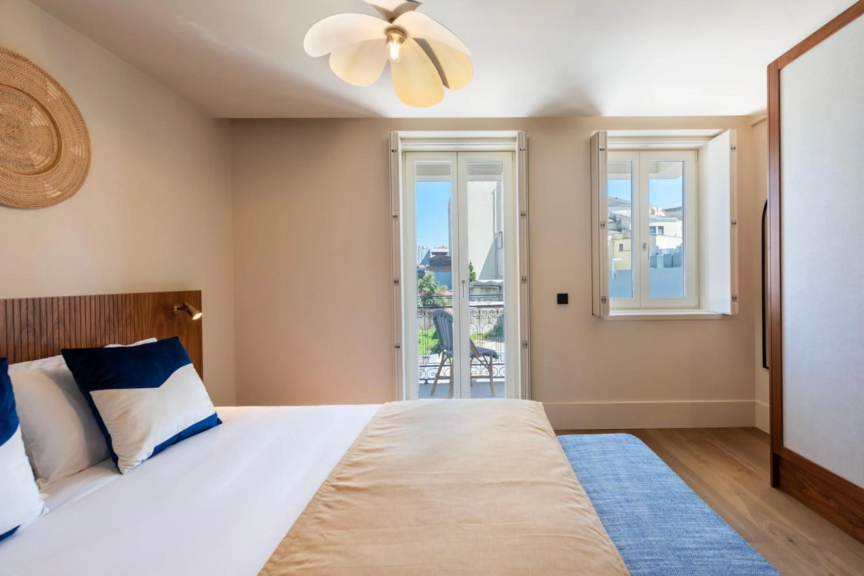 Bed in Ando Living - Santa Catarina House