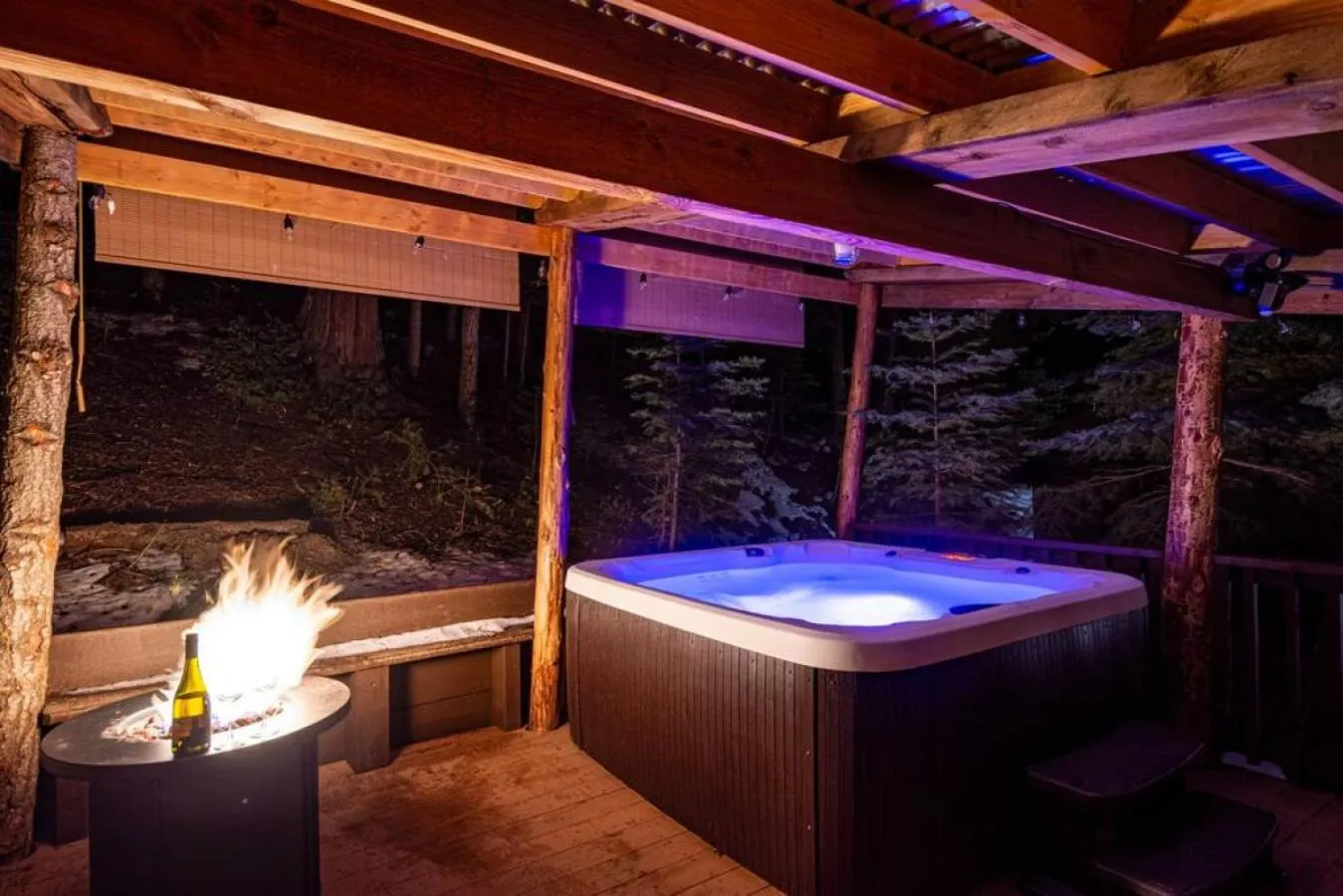 Corlieu Falls Cabin in Sugar Pine 8 miles from Yosemite with Gazebo, Hot tub a shack and Bar top
