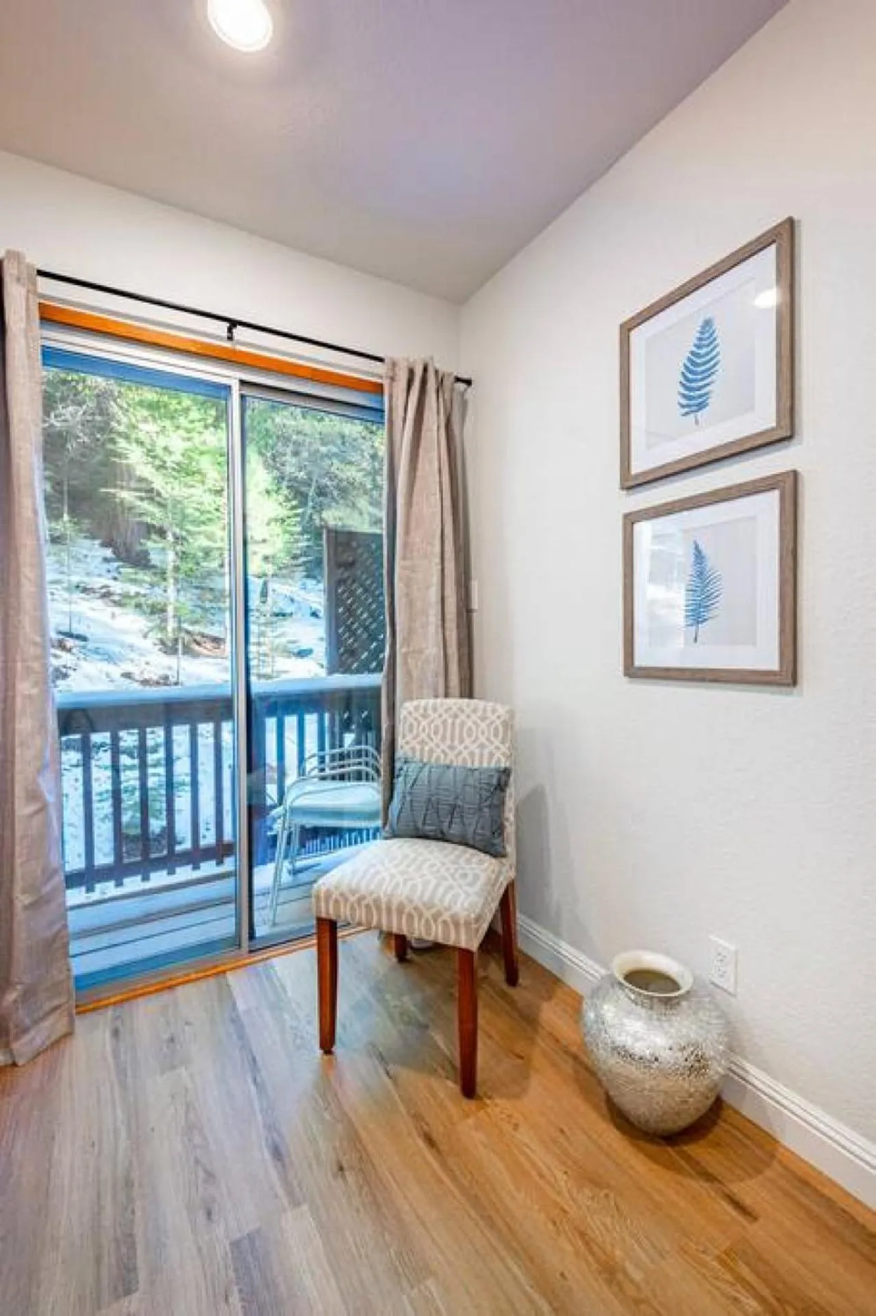 Corlieu Falls Cabin in Sugar Pine 8 miles from Yosemite with Gazebo, Hot tub a shack and Bar top