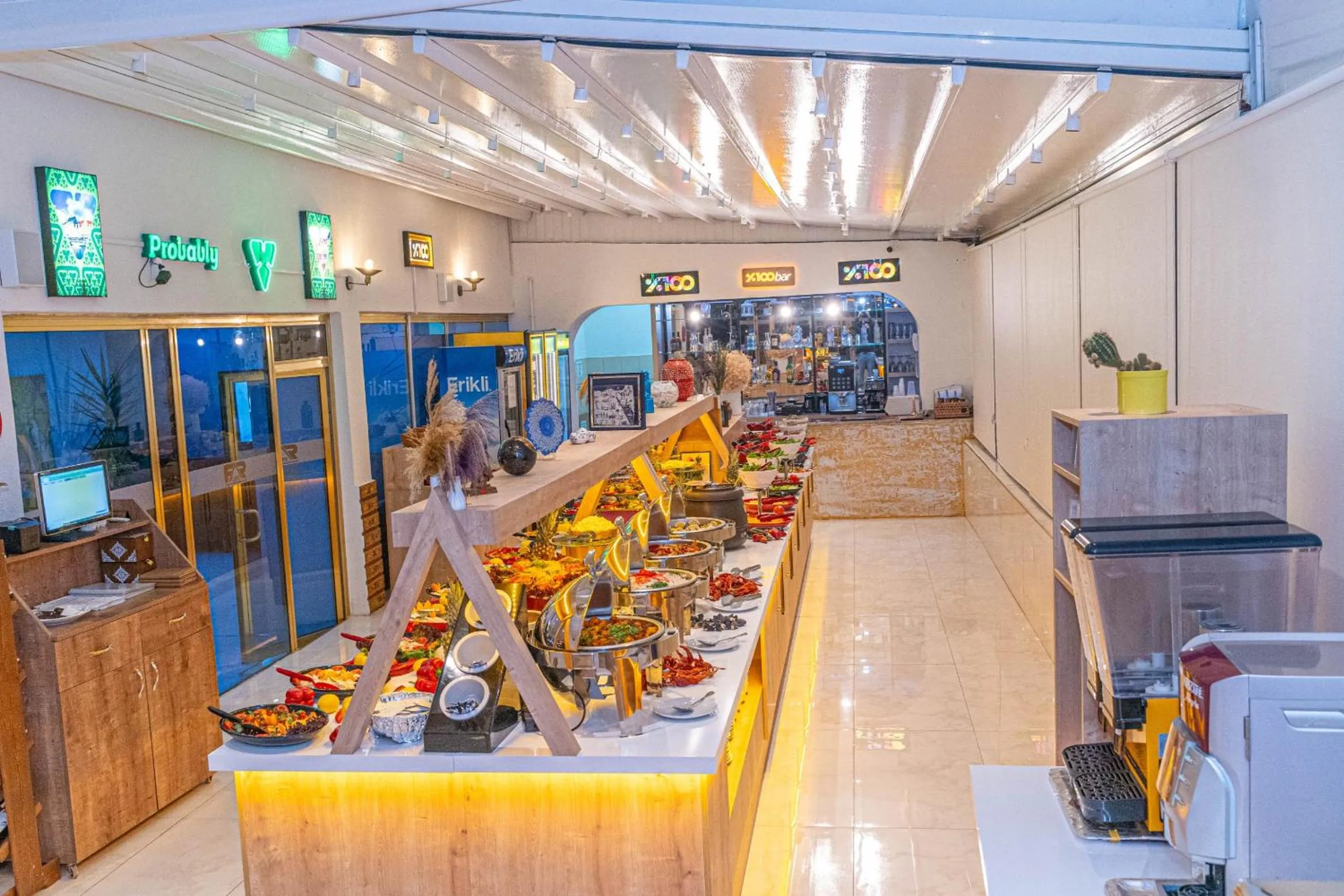 Buffet breakfast in Far Life Hotel