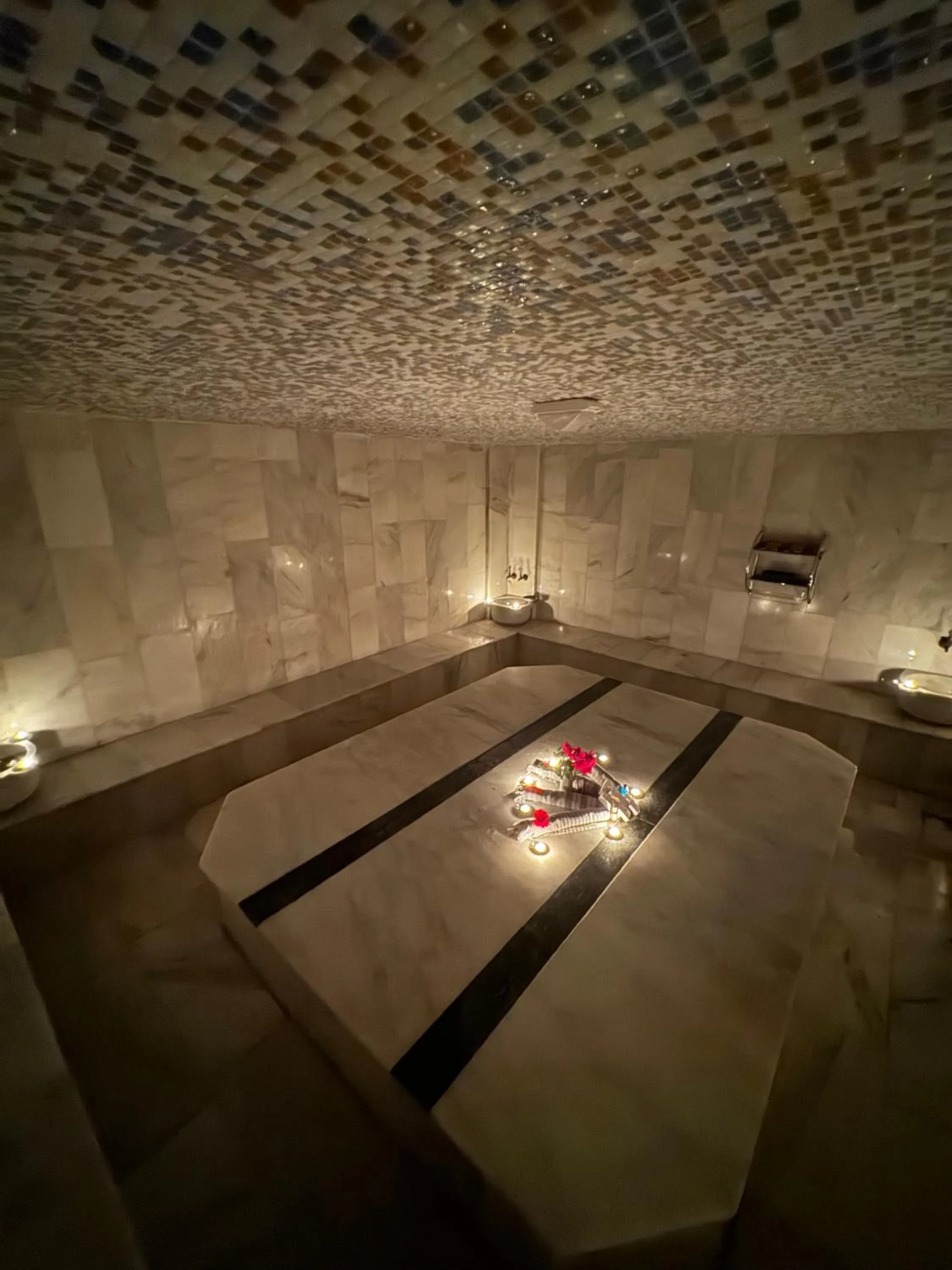 Public Bath in Far Life Hotel