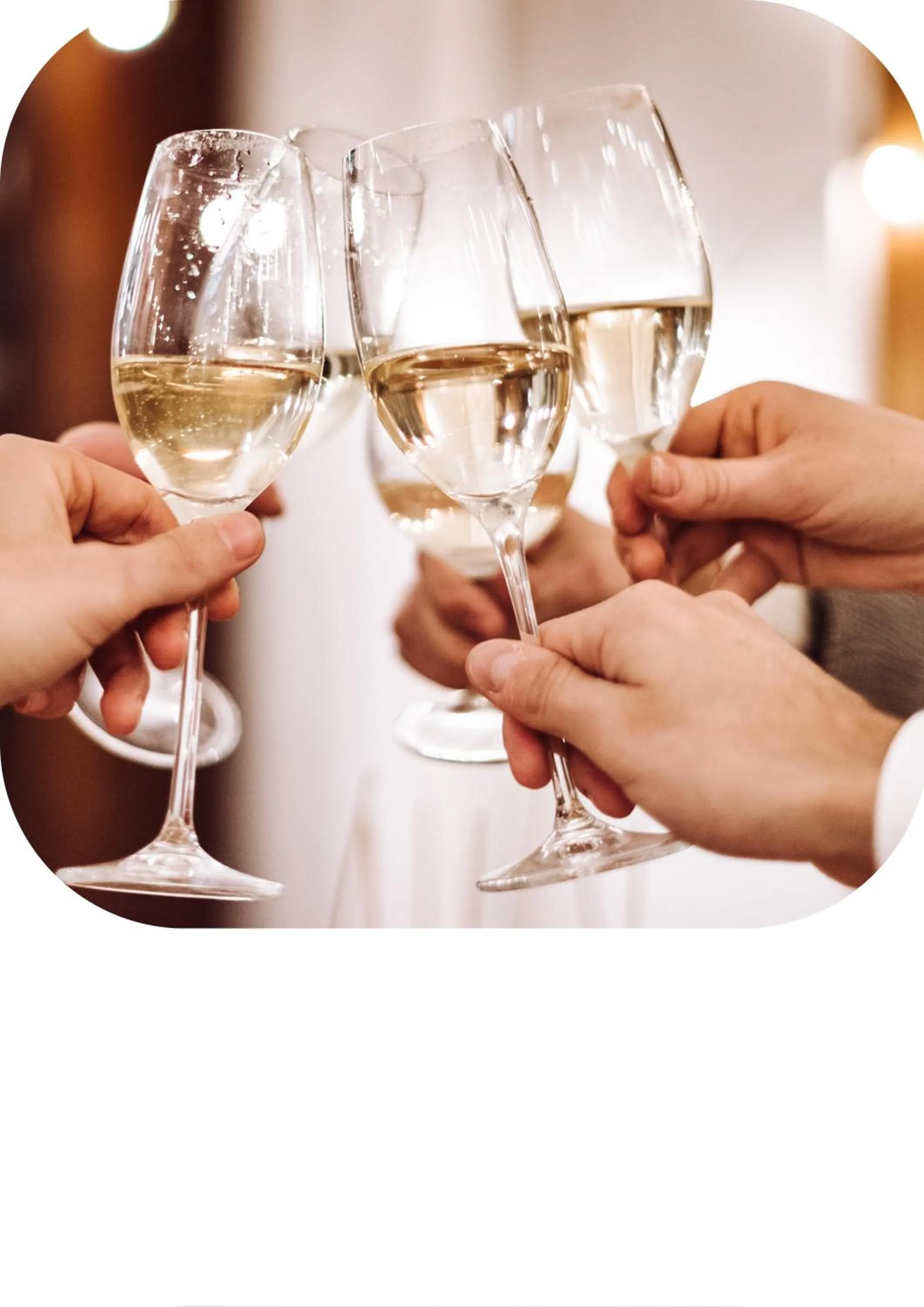 Restaurant/places to eat in Far Life Hotel