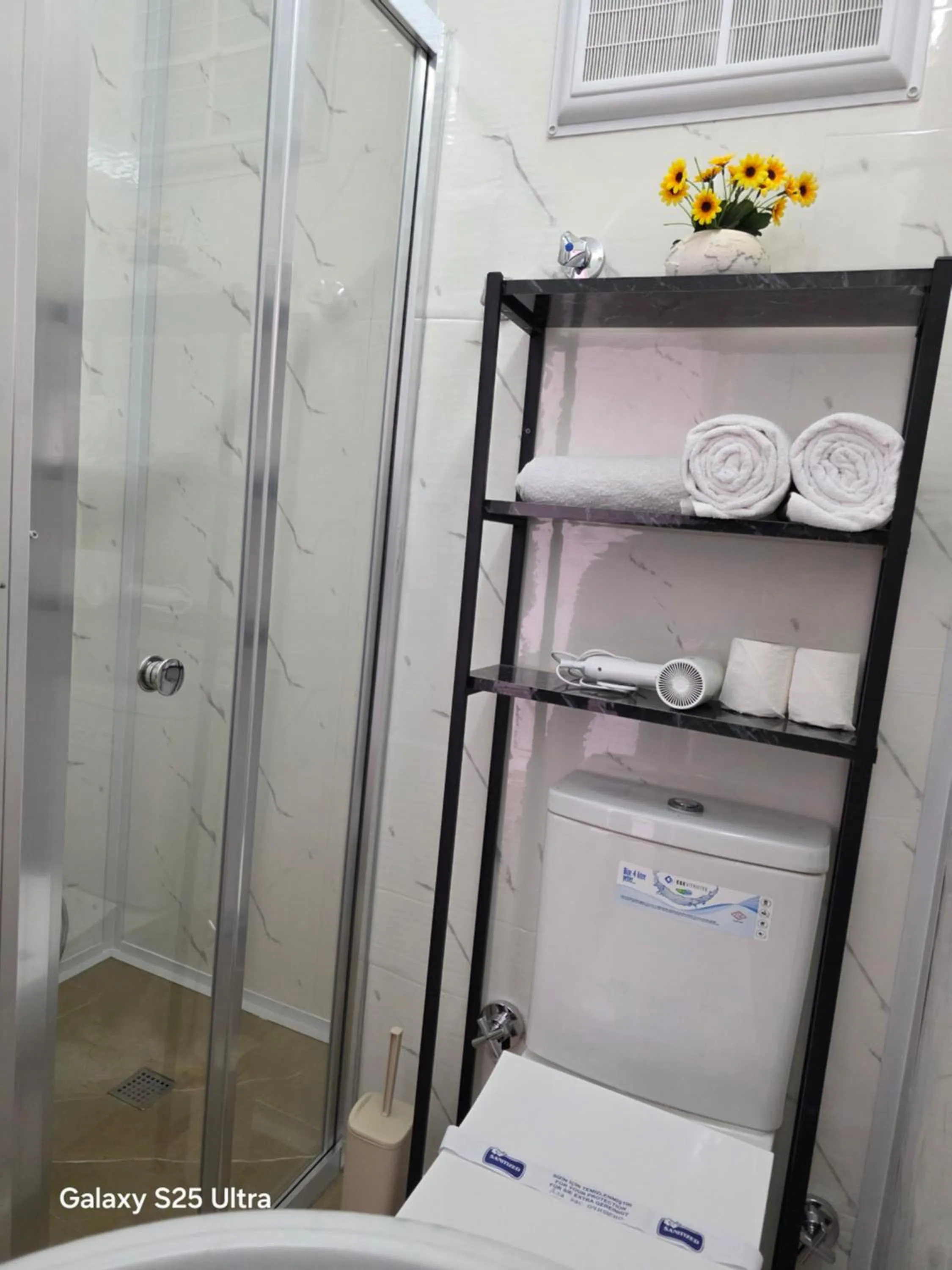 Shower in Far Life Hotel