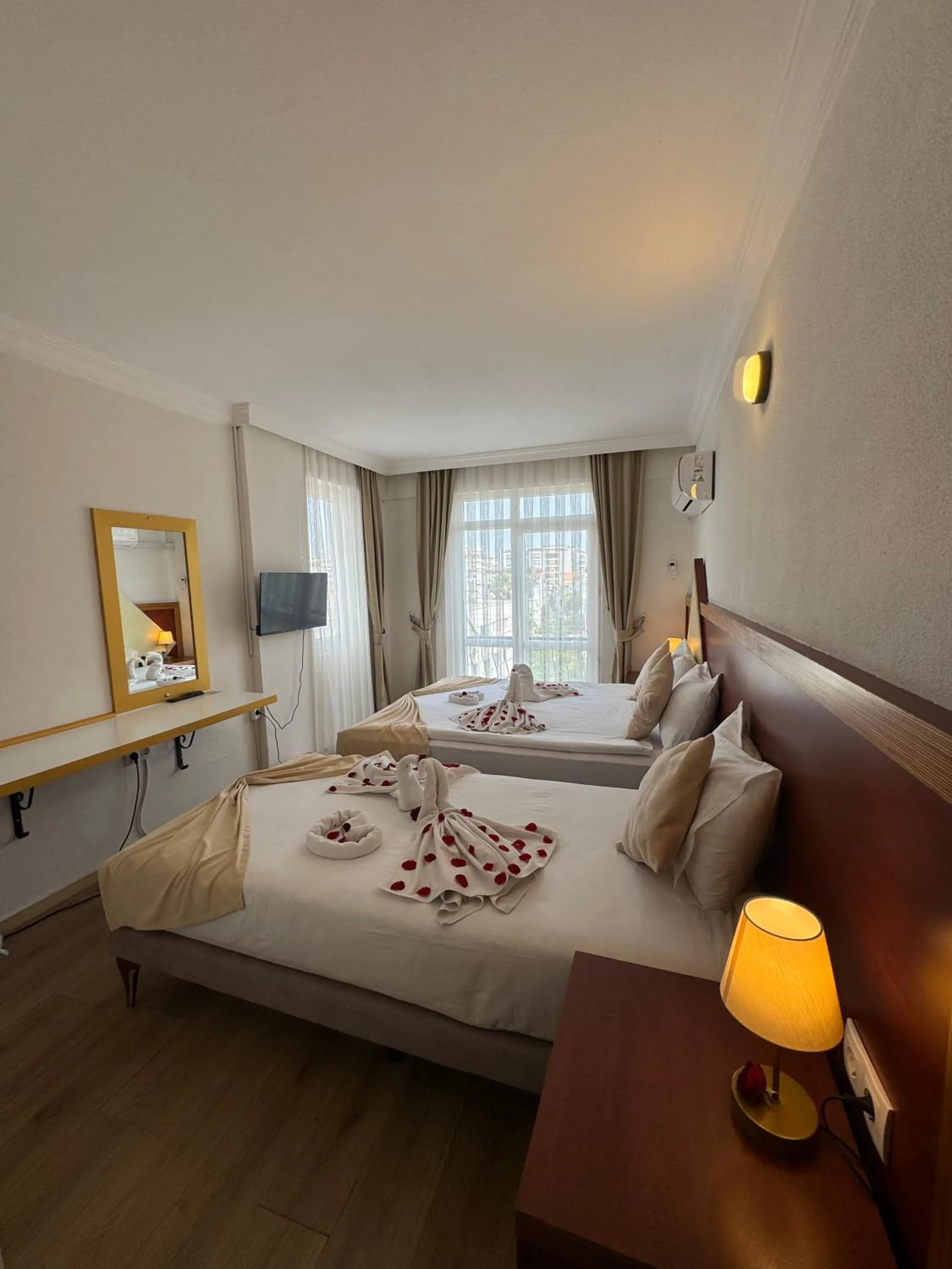 Bed in Far Life Hotel