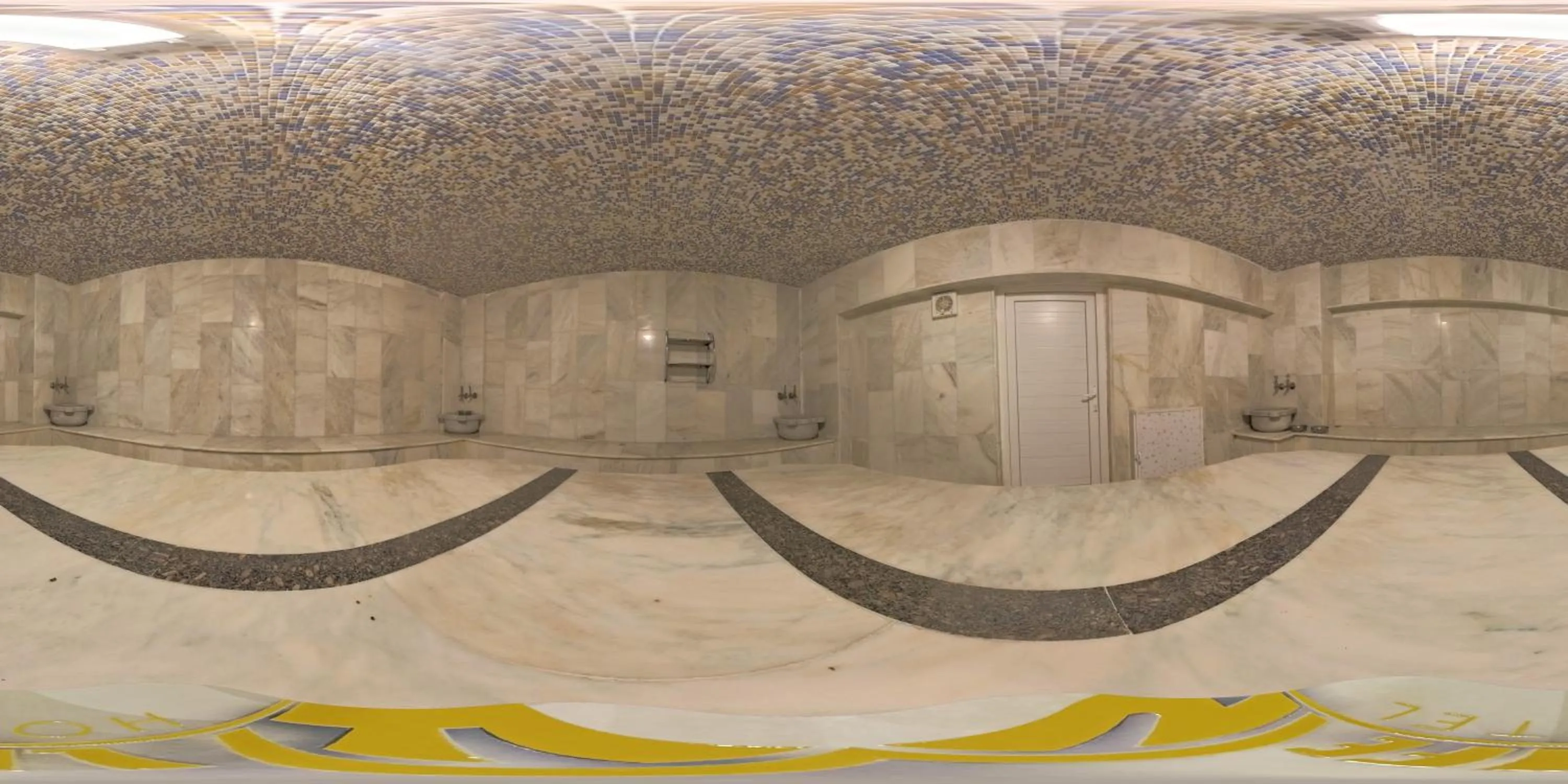 Public Bath in Far Life Hotel