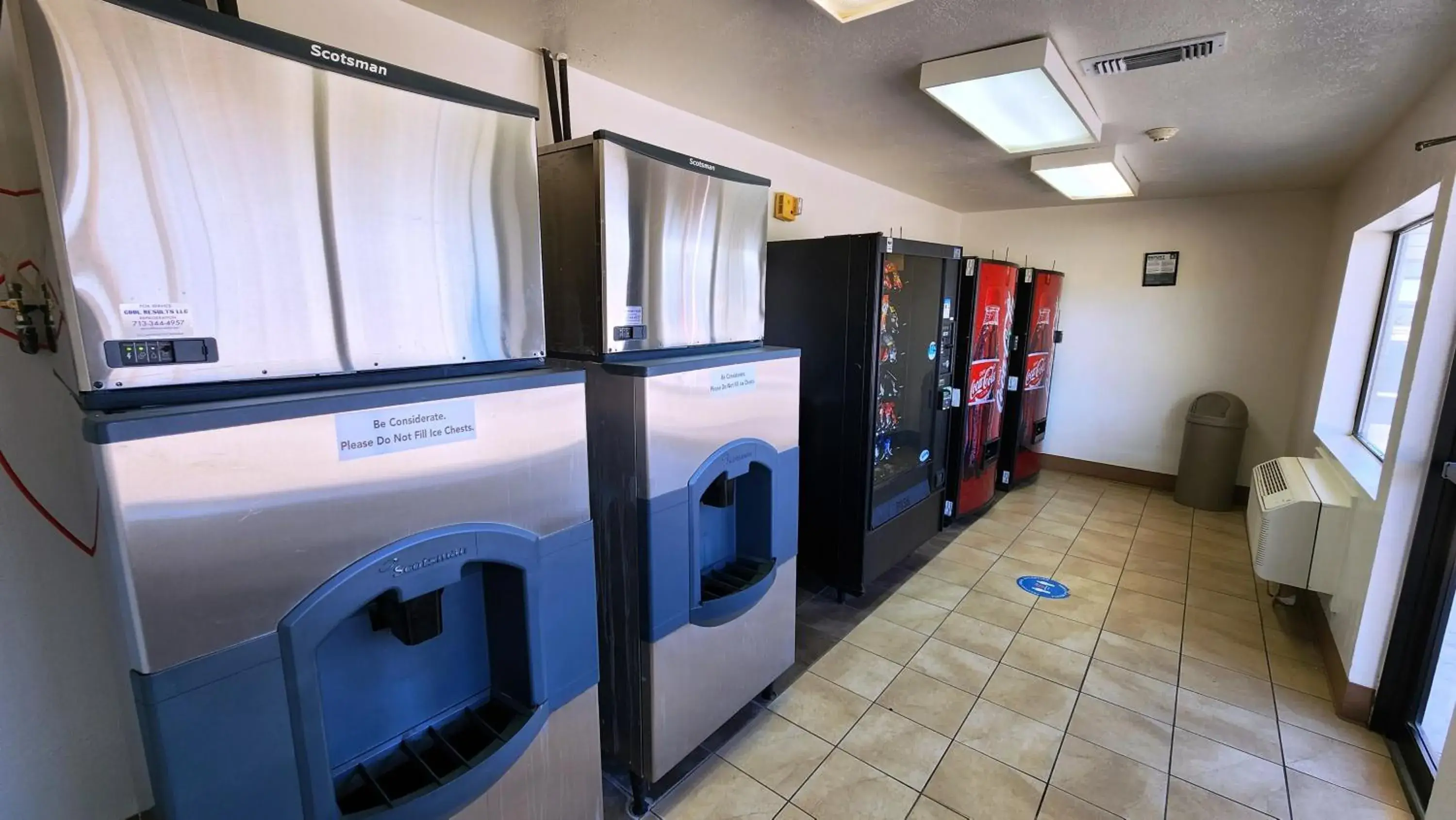 vending machine in Studio 6 Webster TX Houston NASA Lake vending machine in Studio 6 Webster TX Houston NASA Lake