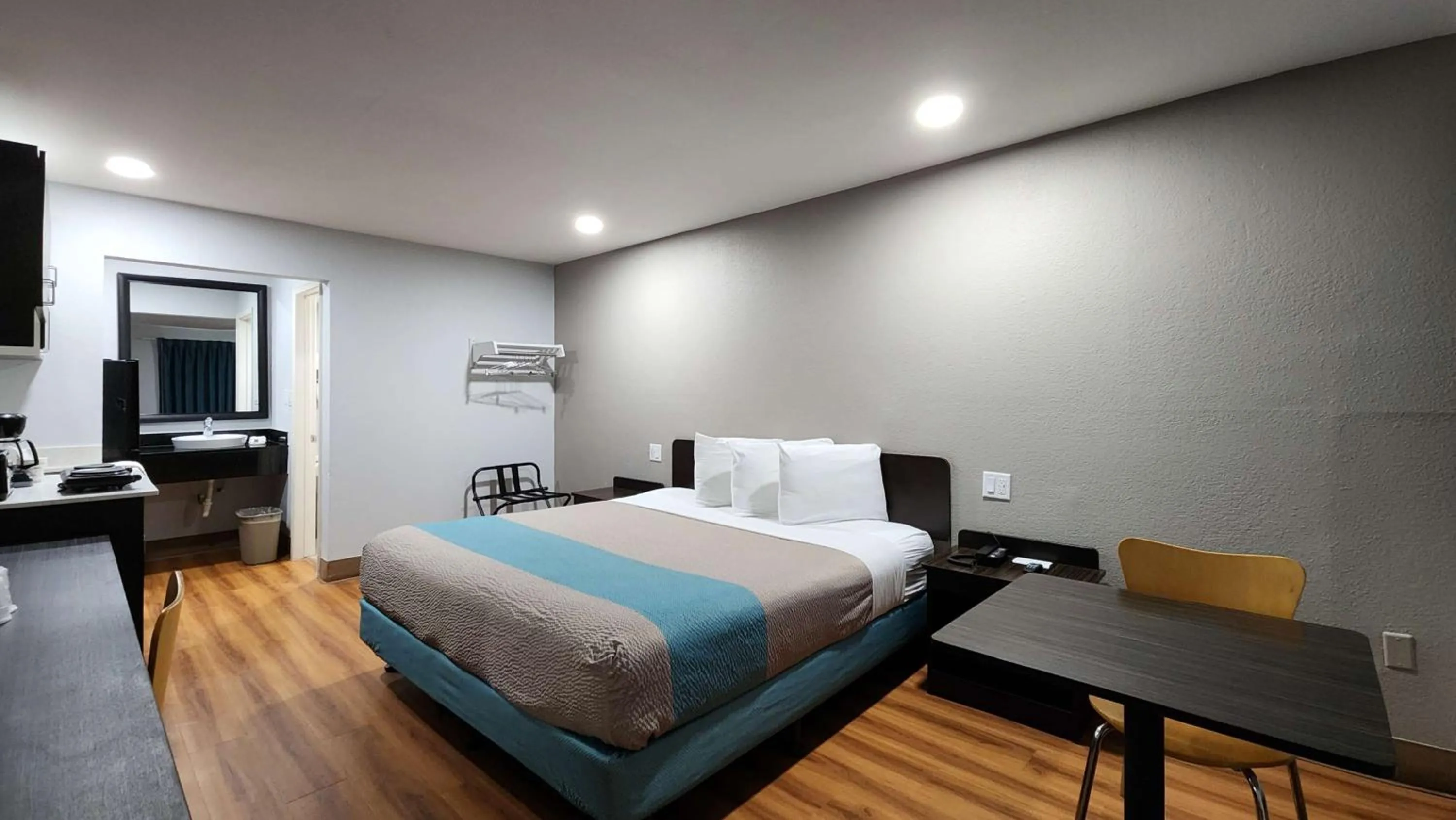 Bed in Studio 6 Webster TX Houston NASA Lake