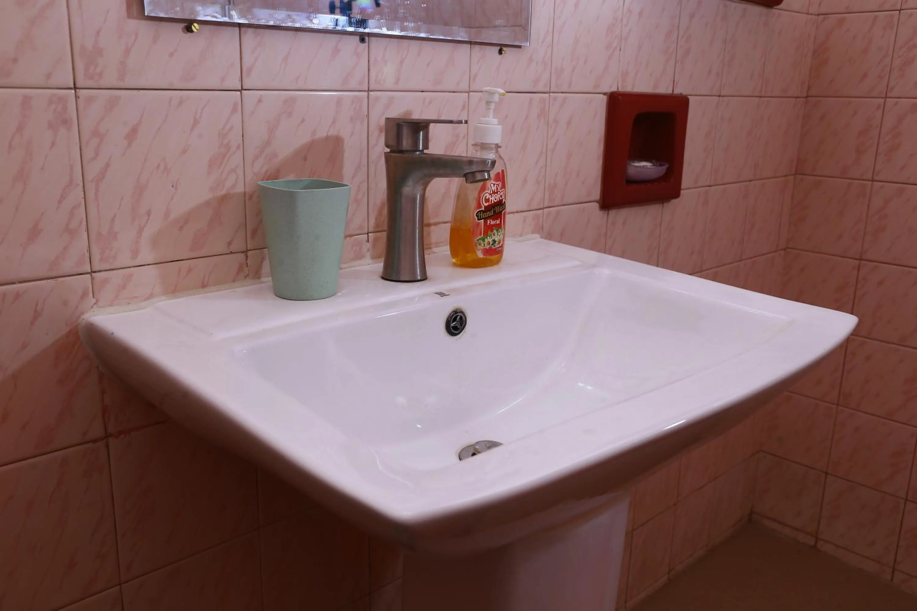 Bathroom in Oasis Colombo