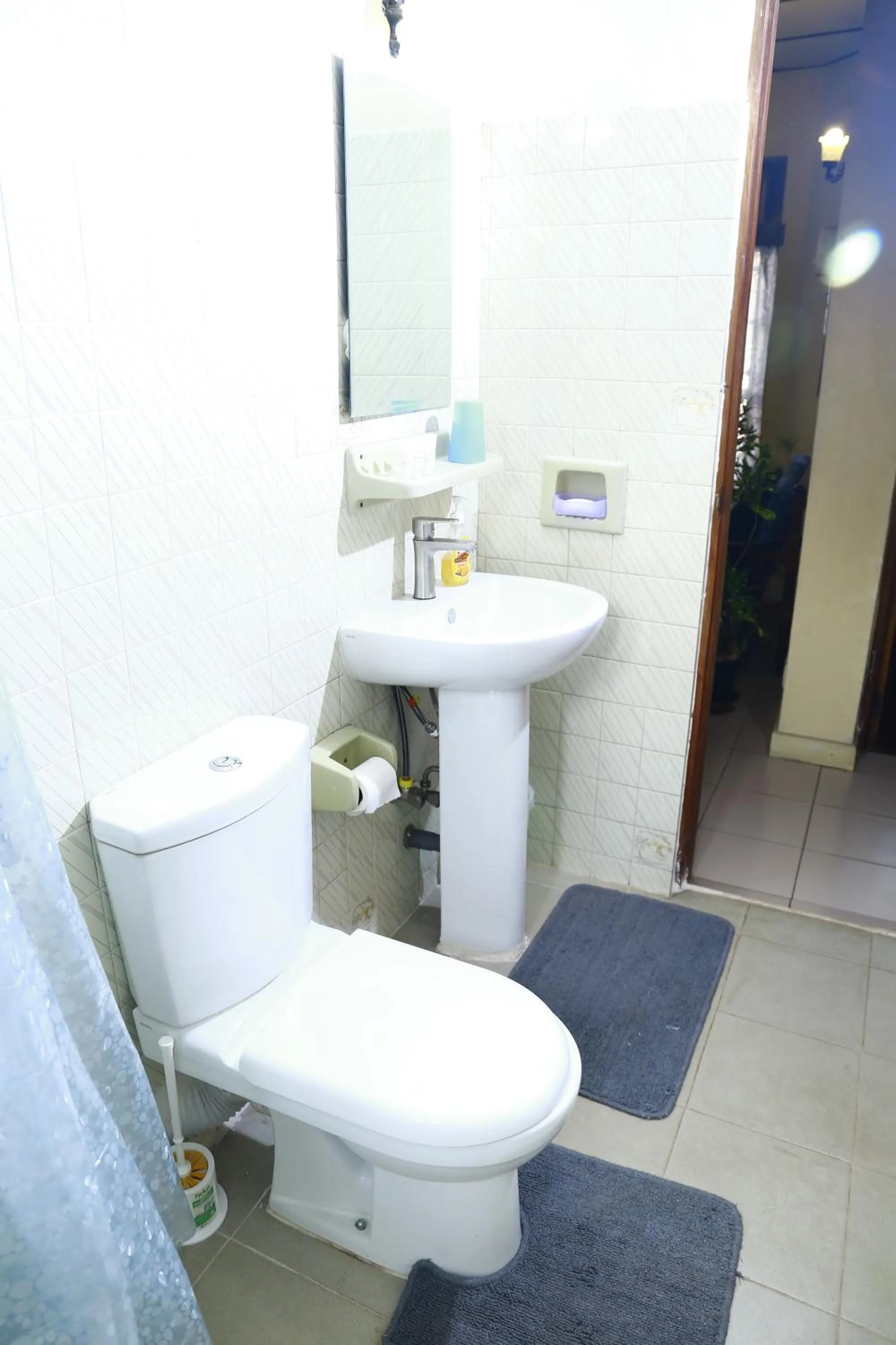 Bathroom in Oasis Colombo