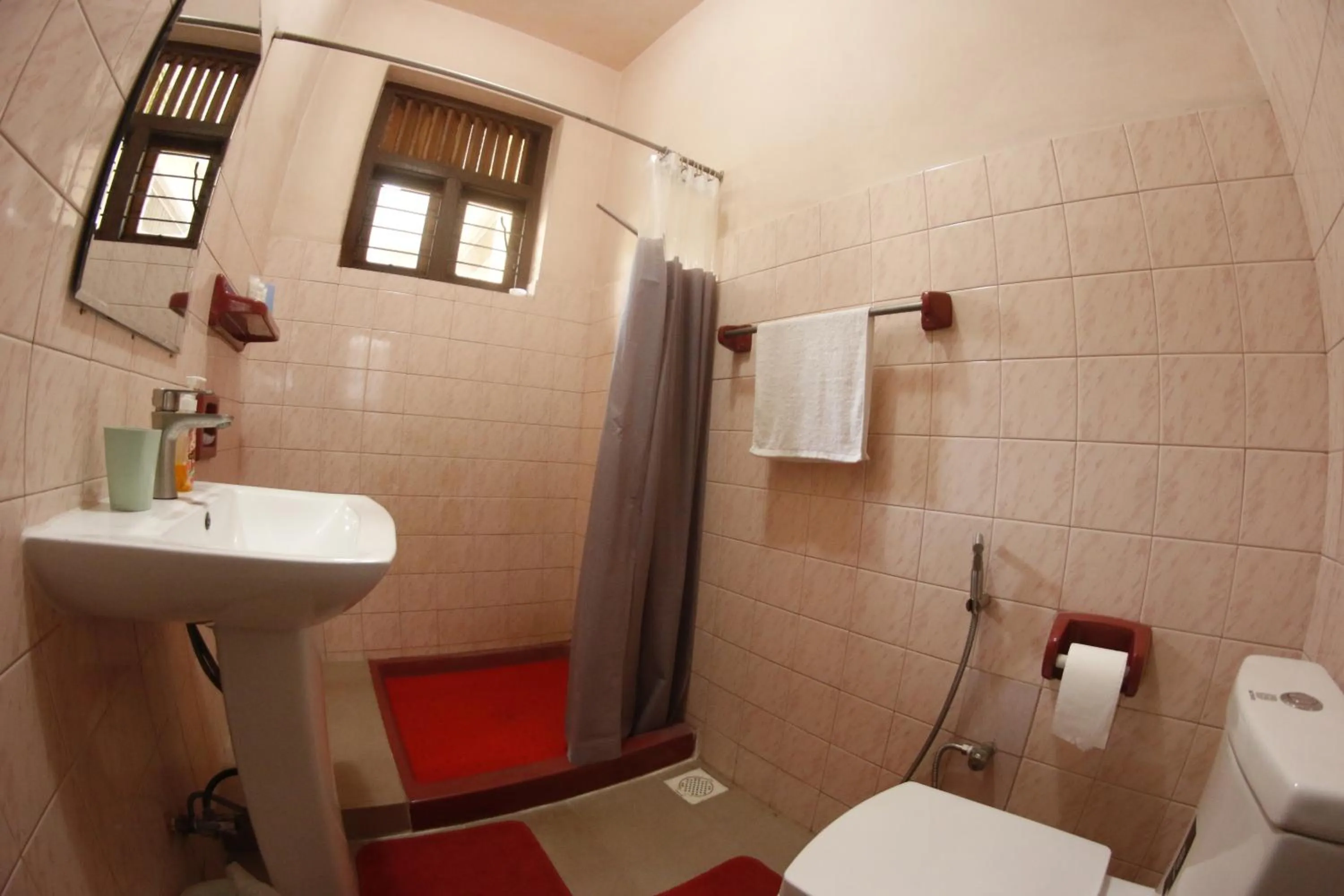 Bathroom in Oasis Colombo